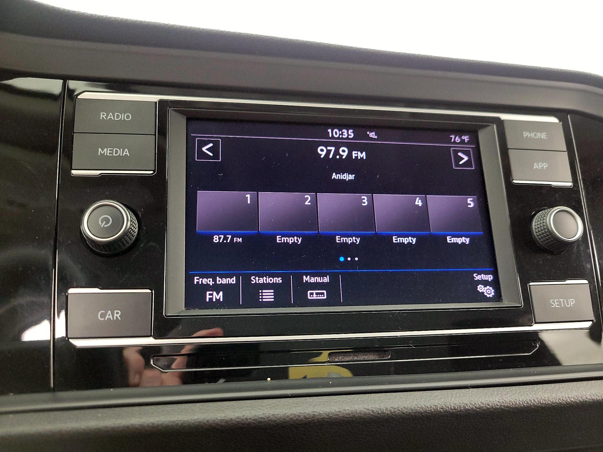 Thumbnail: 2019 Volkswagen Jetta - 15