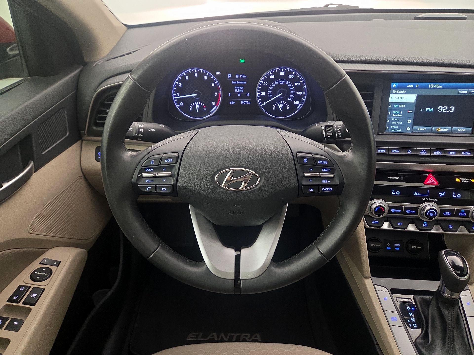 Thumbnail: 2019 Hyundai Elantra - 10