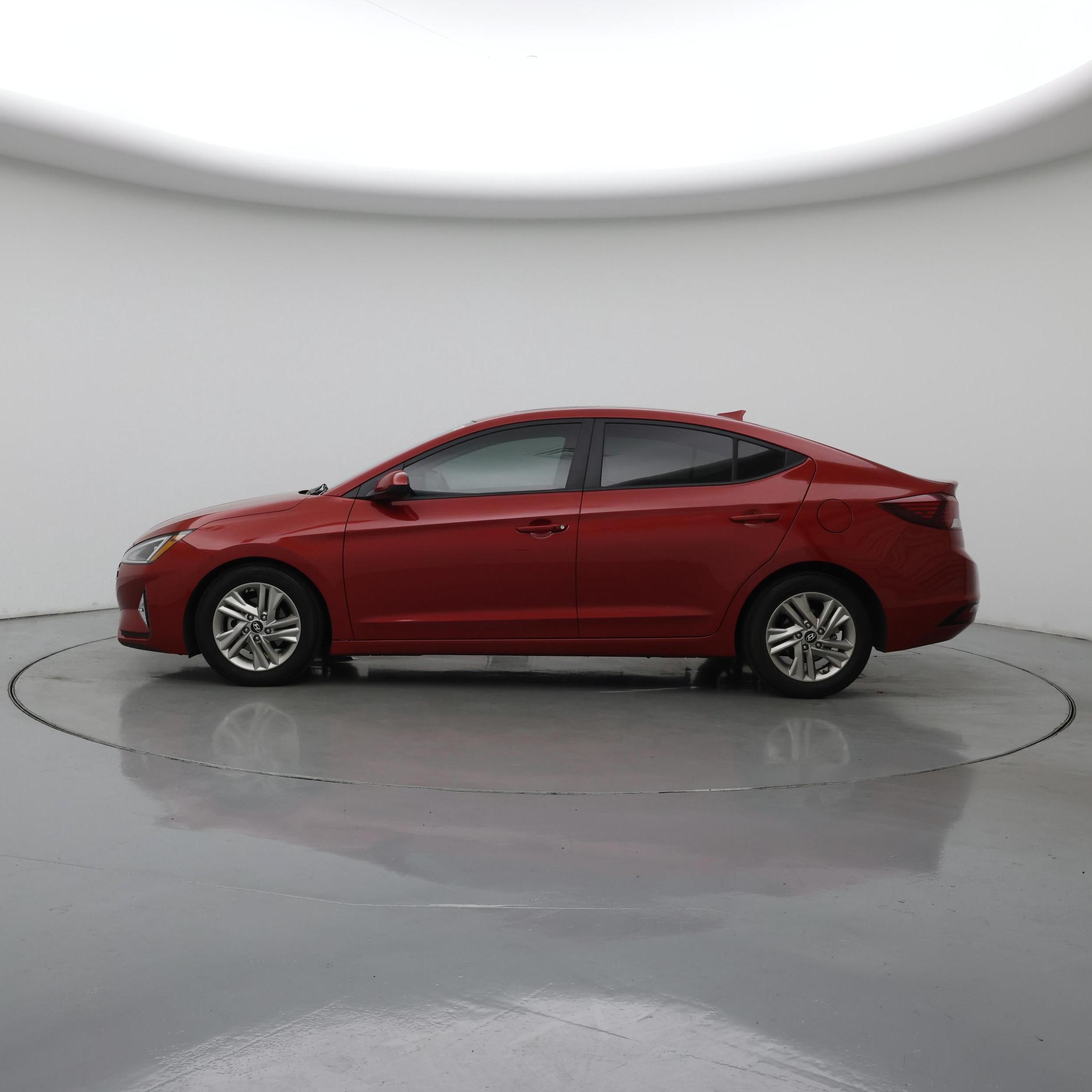 Thumbnail: 2019 Hyundai Elantra - 3