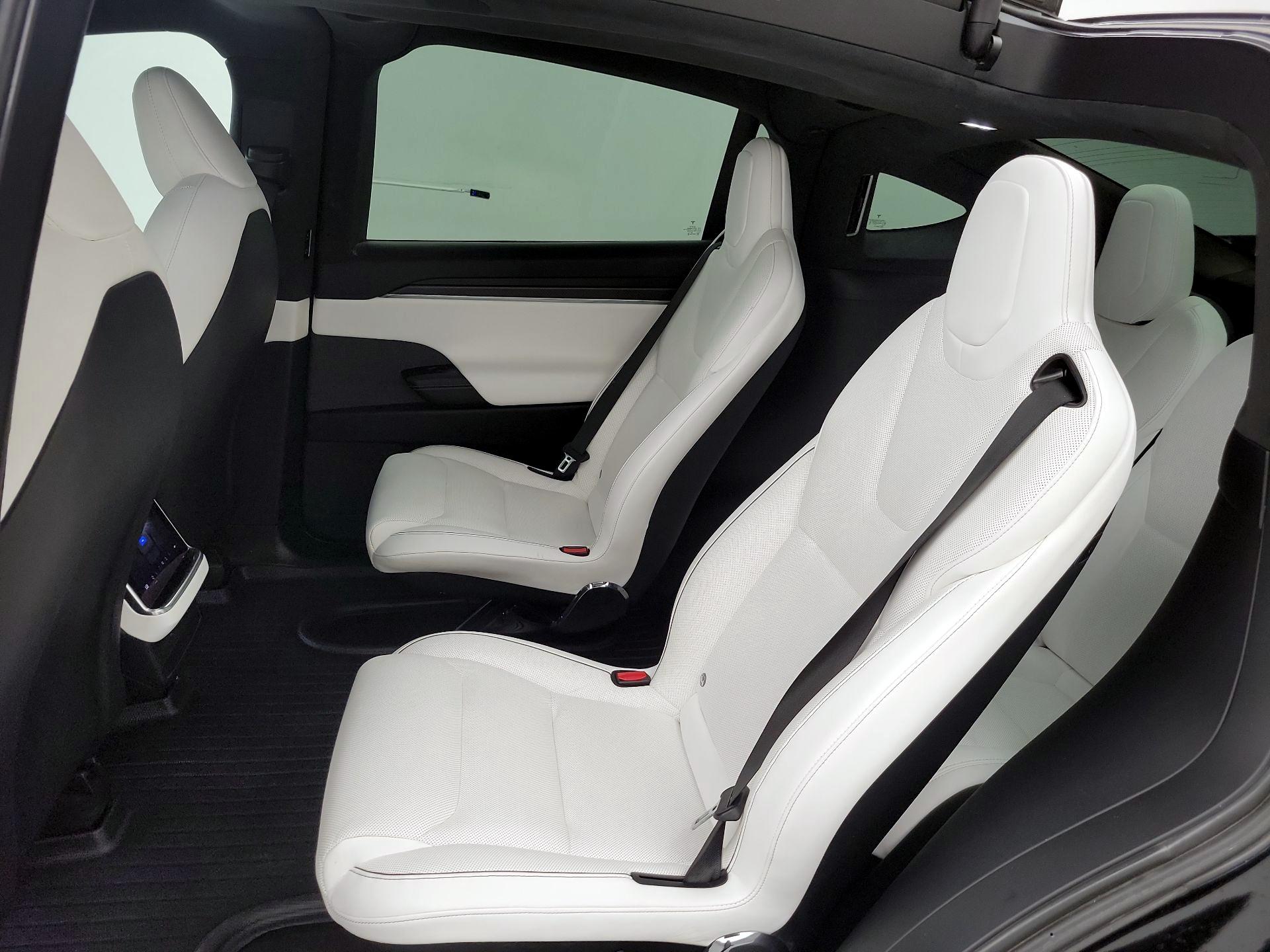 Thumbnail: 2023 Tesla Model X - 20