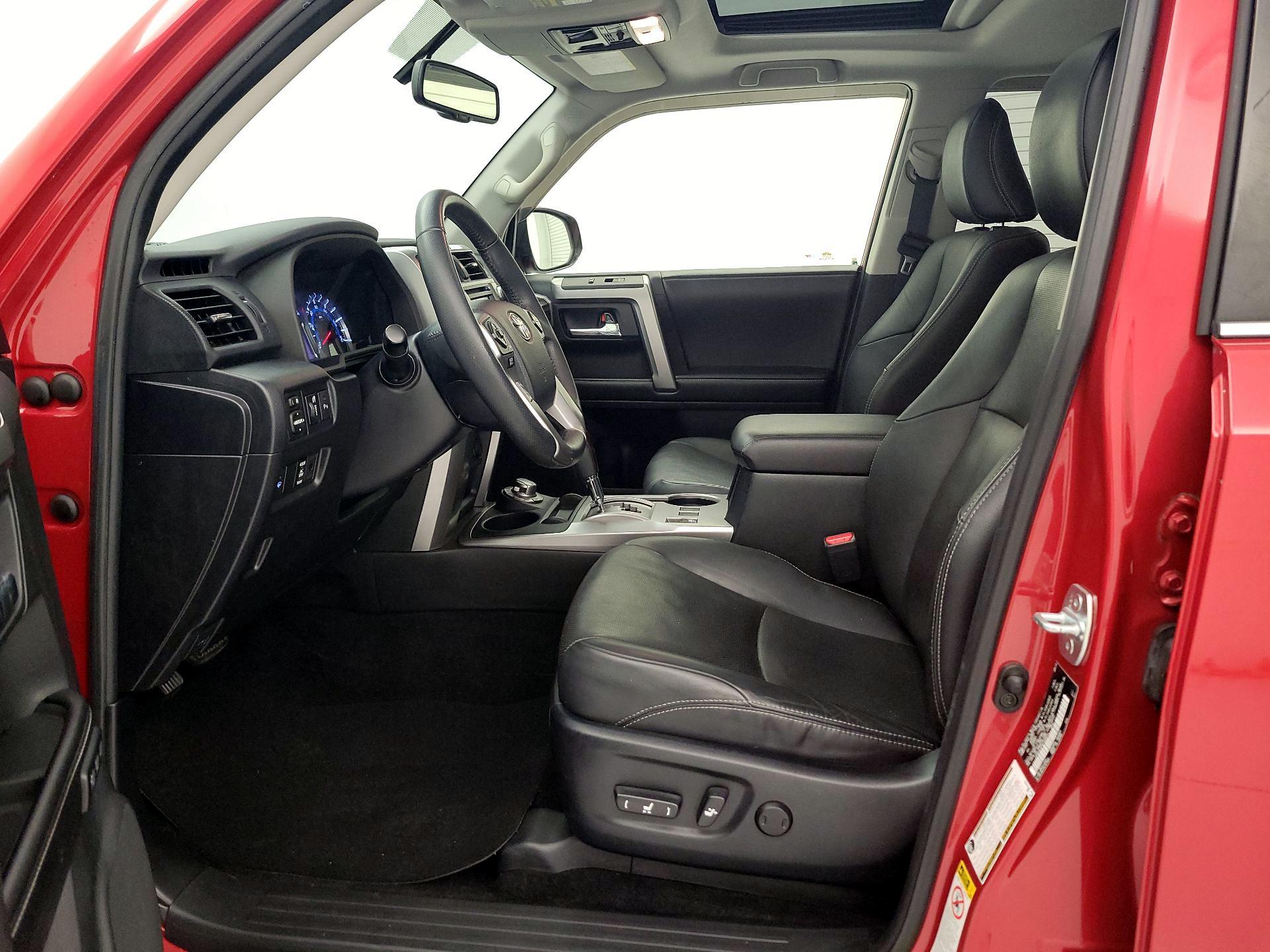 Thumbnail: 2016 Toyota 4Runner - 11