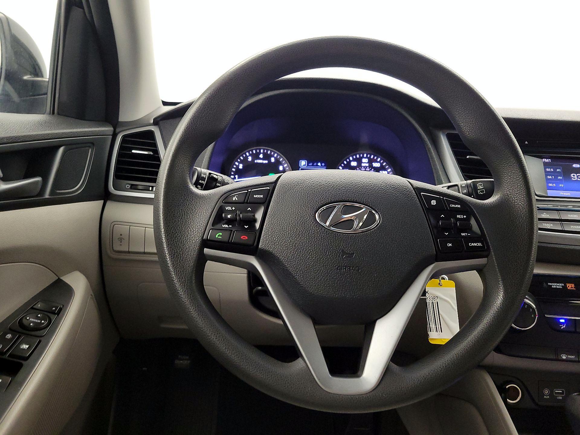 Thumbnail: 2017 Hyundai Tucson - 10