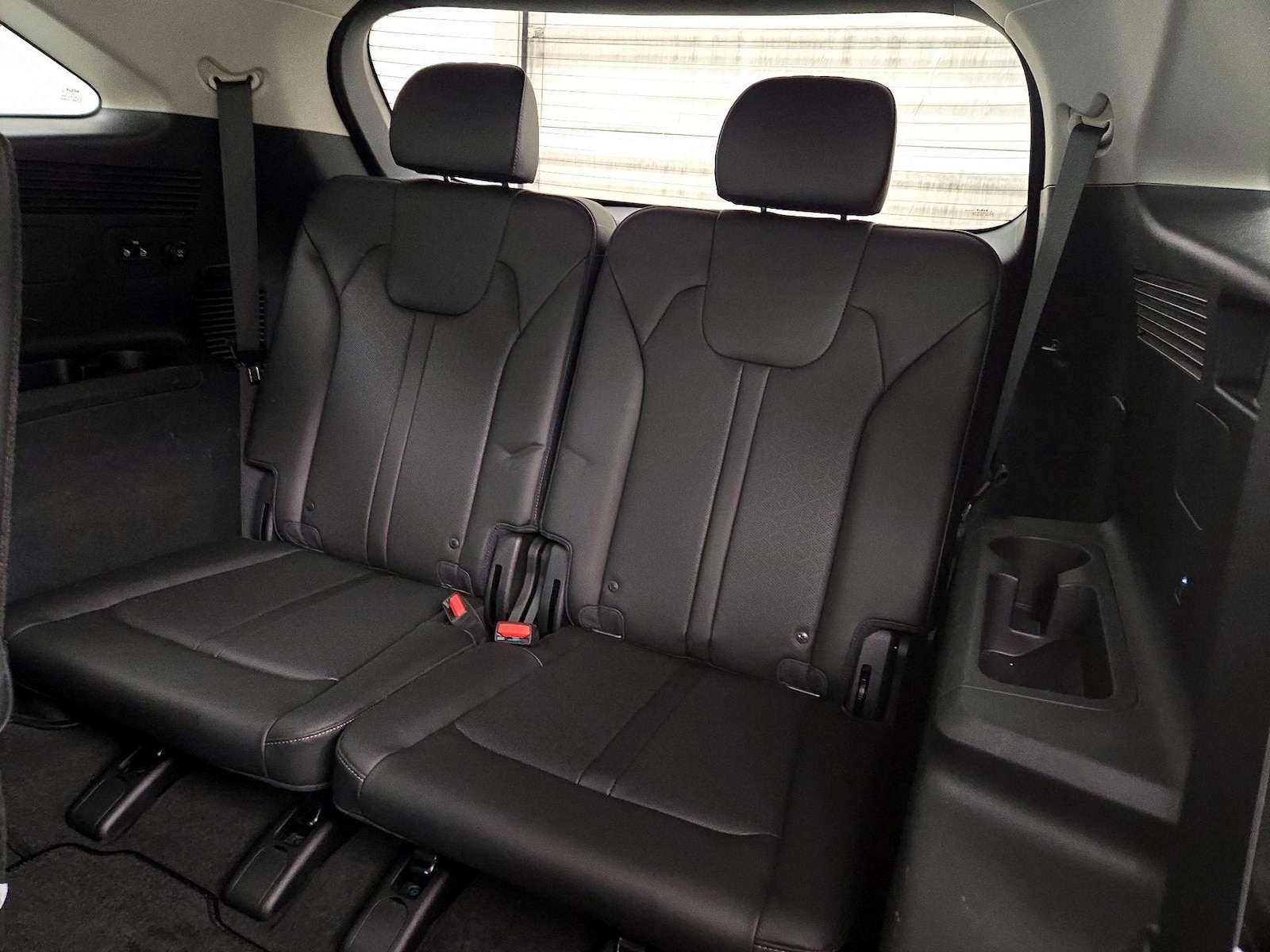 2023 Kia Sorento SX - Photo 23
