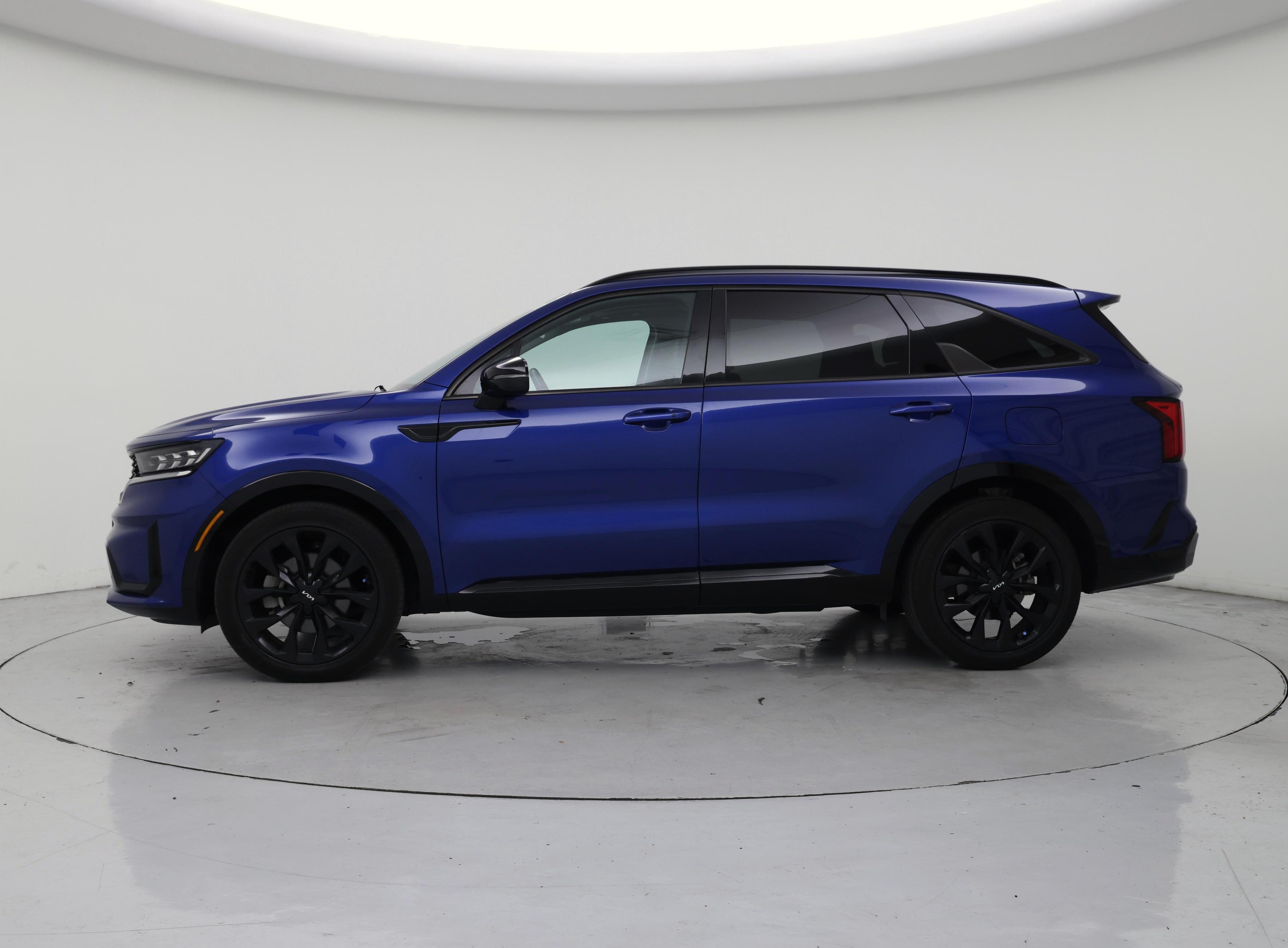 Thumbnail: 2023 Kia Sorento - 3