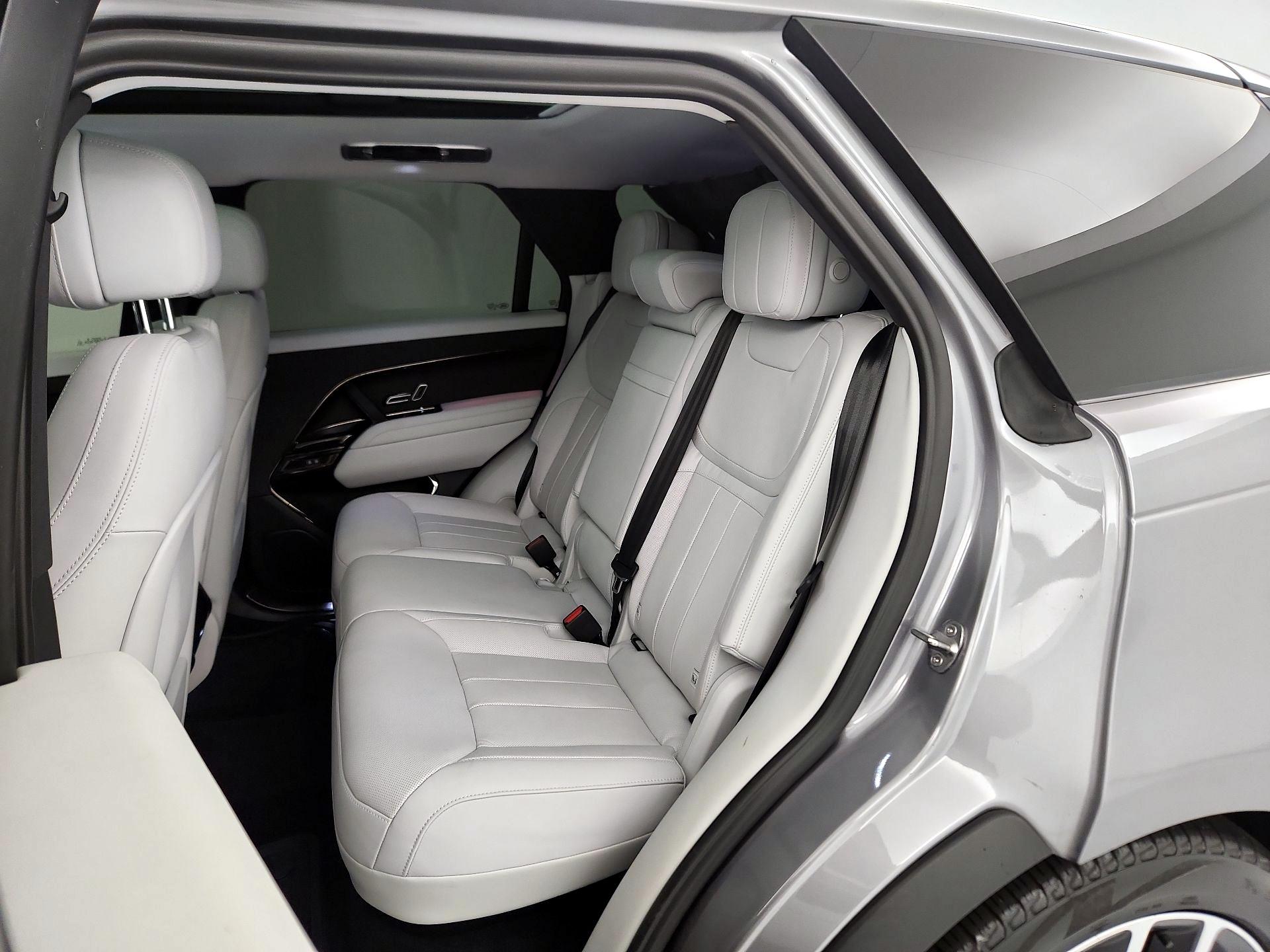 Thumbnail: 2023 Land Rover Range Rover Sport - 20