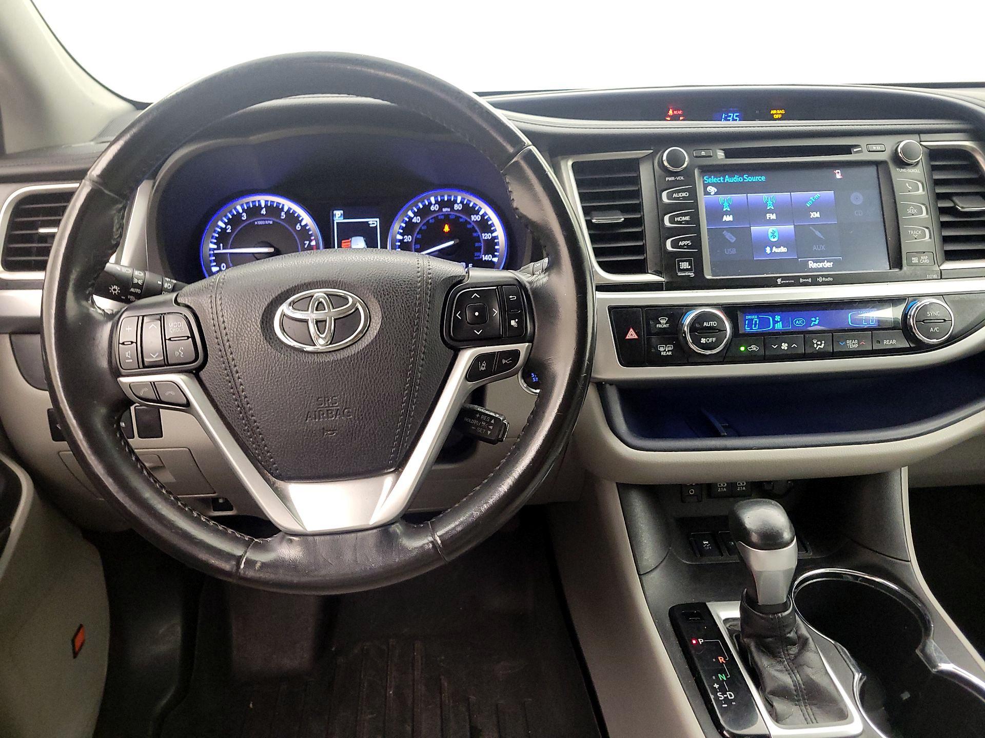 Thumbnail: 2018 Toyota Highlander - 10