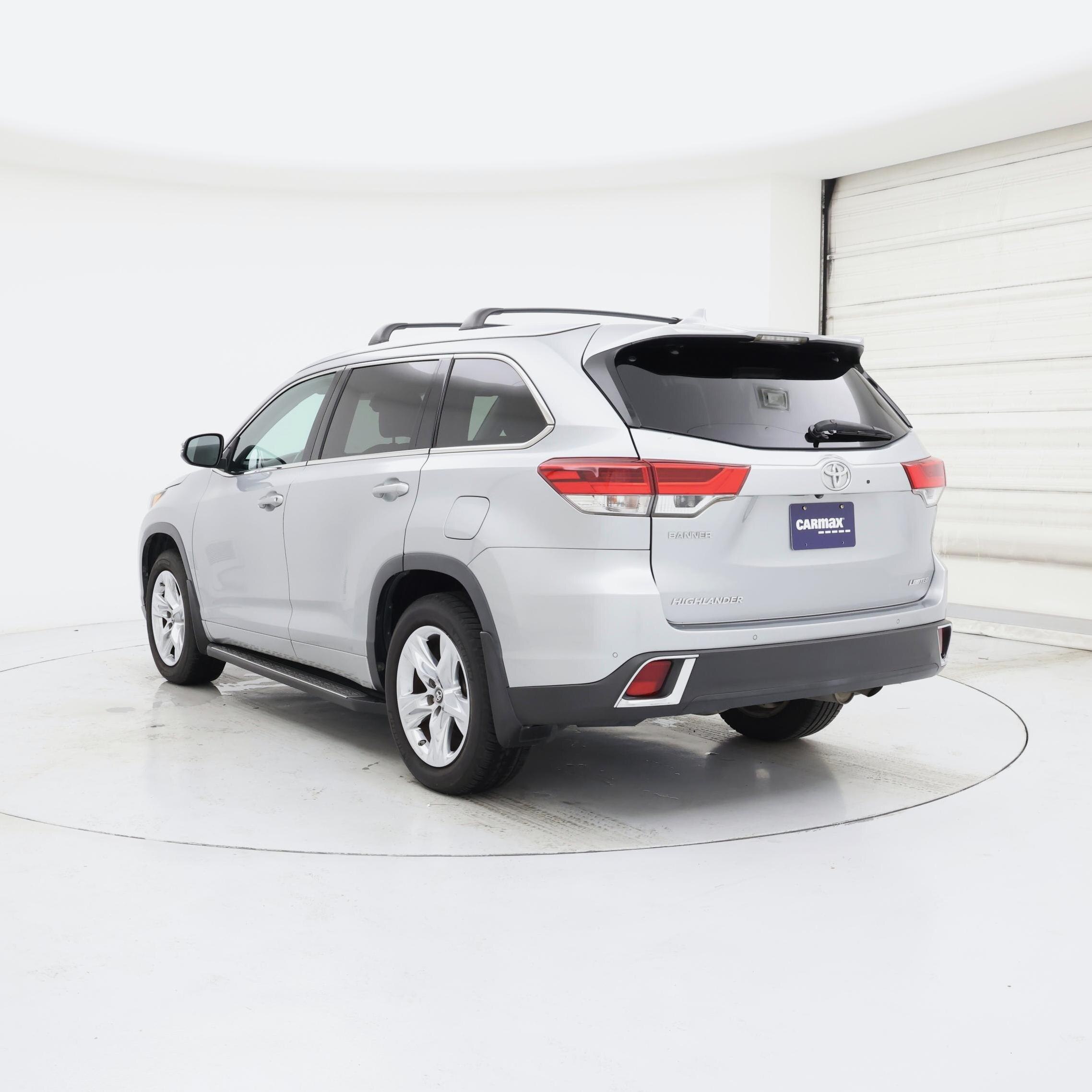 Thumbnail: 2018 Toyota Highlander - 2