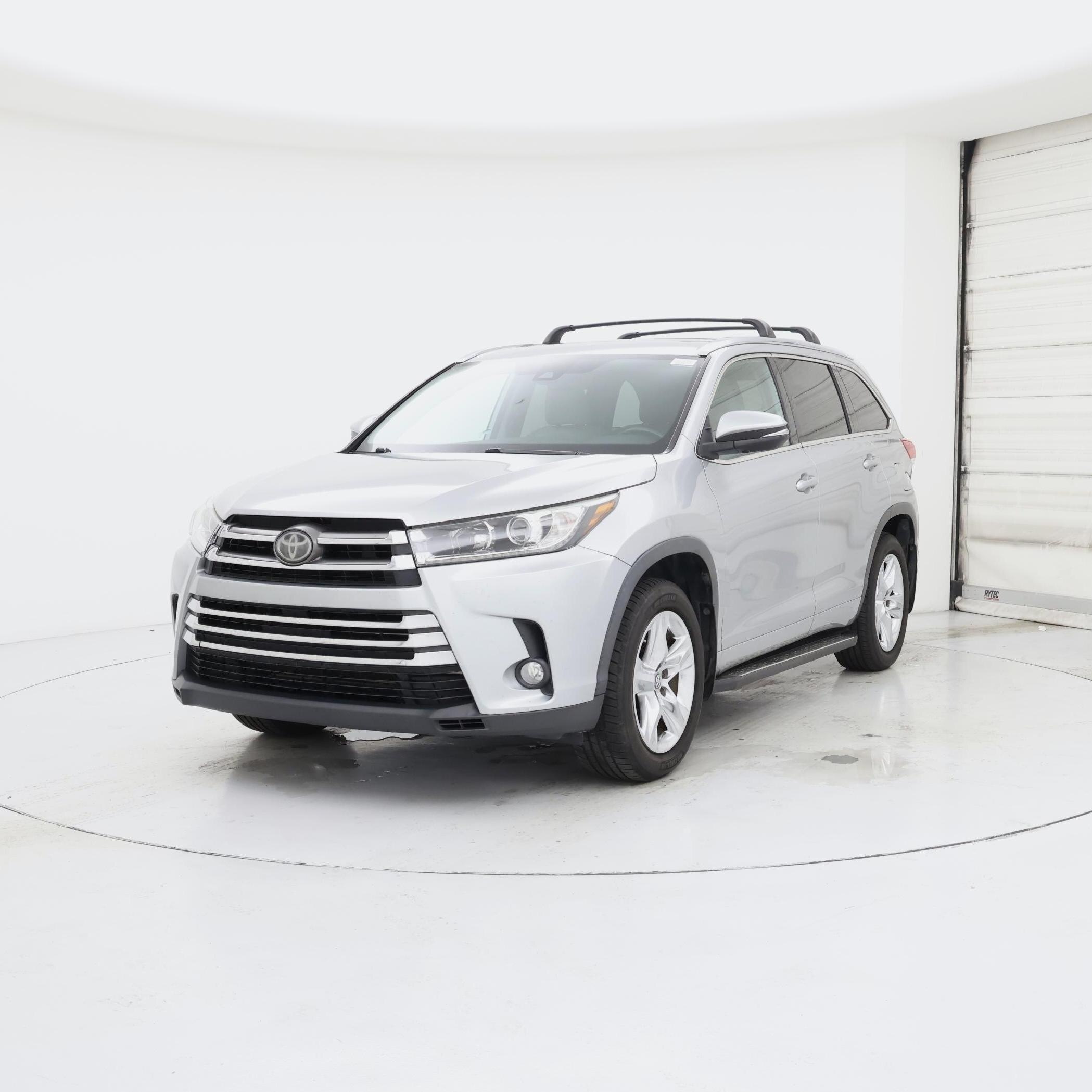 Thumbnail: 2018 Toyota Highlander - 4