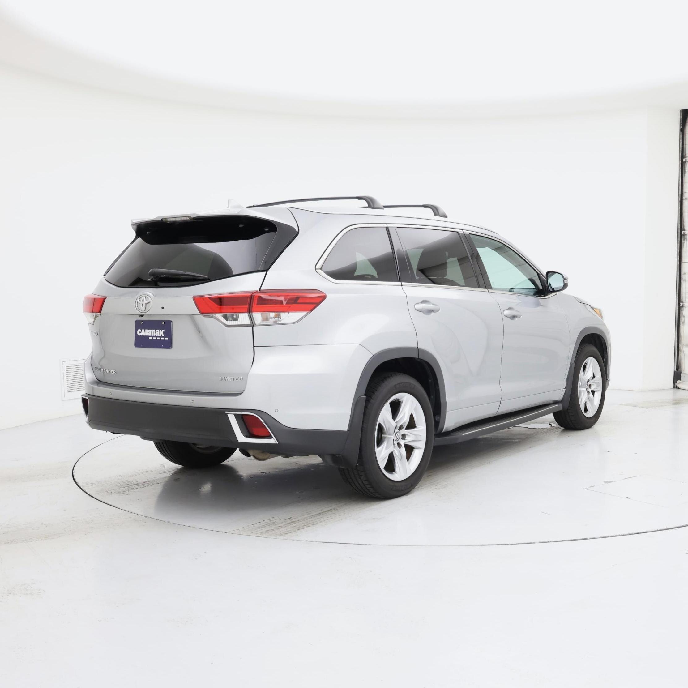 Thumbnail: 2018 Toyota Highlander - 8