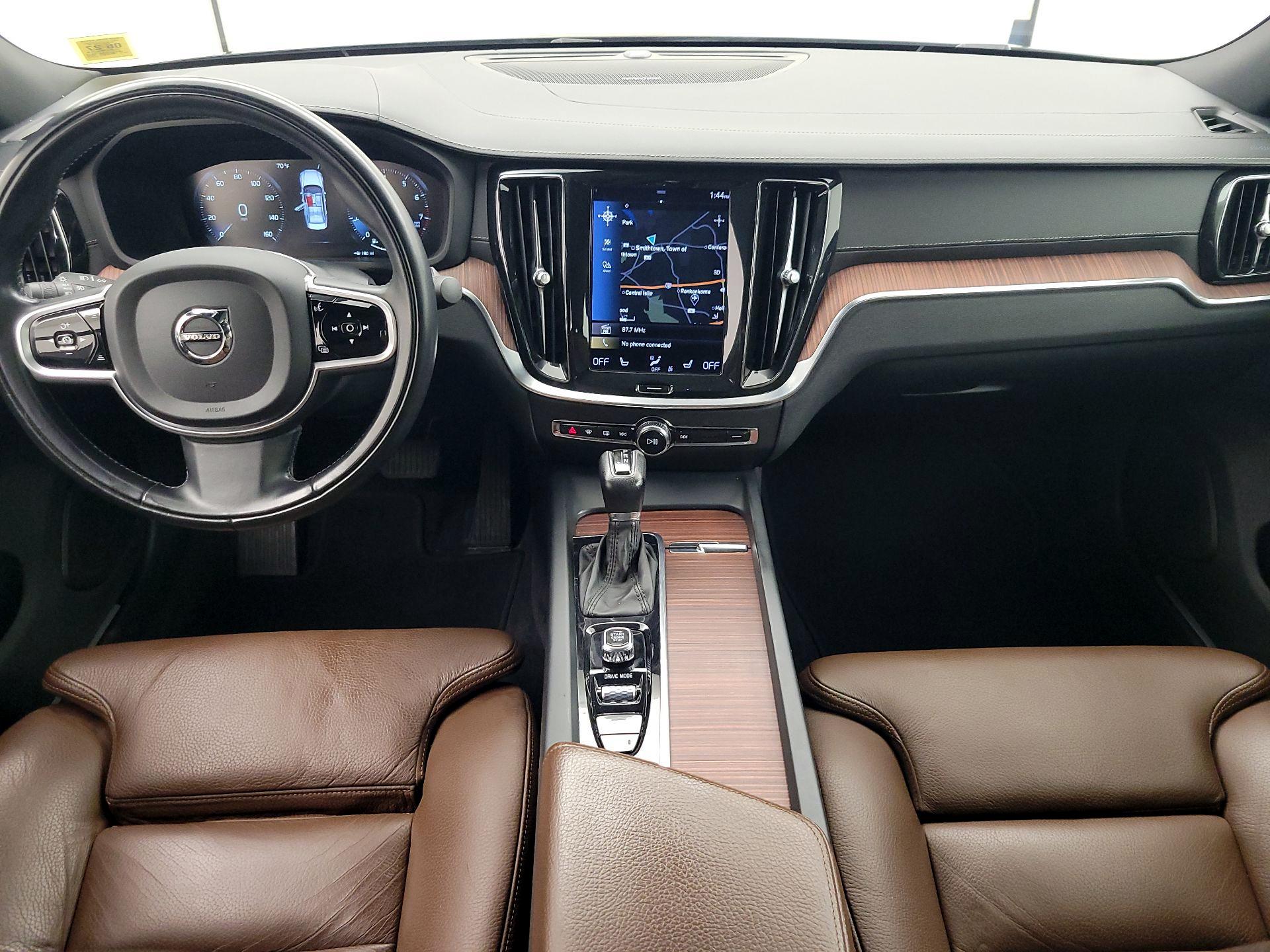 Thumbnail: 2021 Volvo S60 - 9
