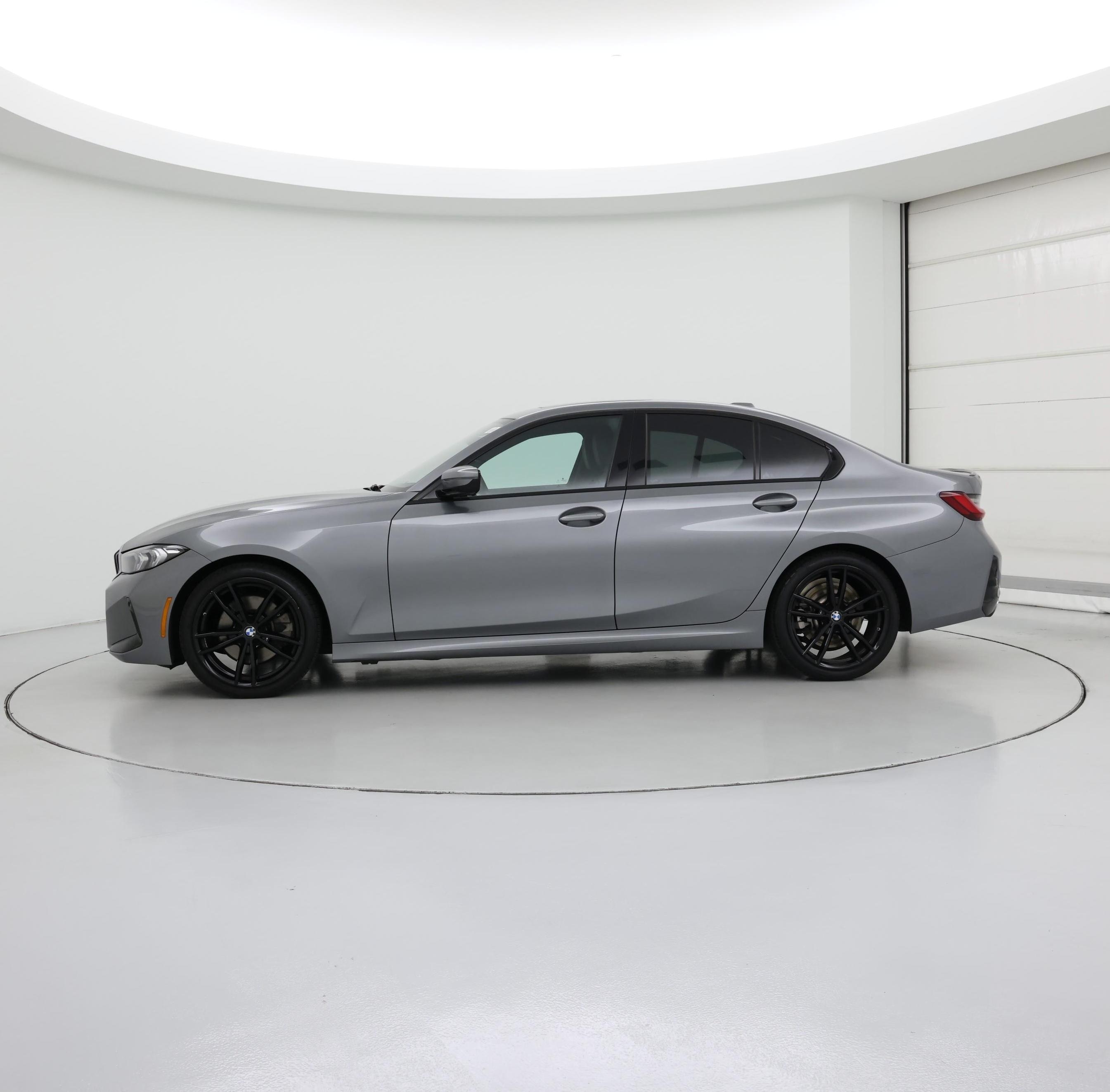 Thumbnail: 2023 BMW 3 Series - 3