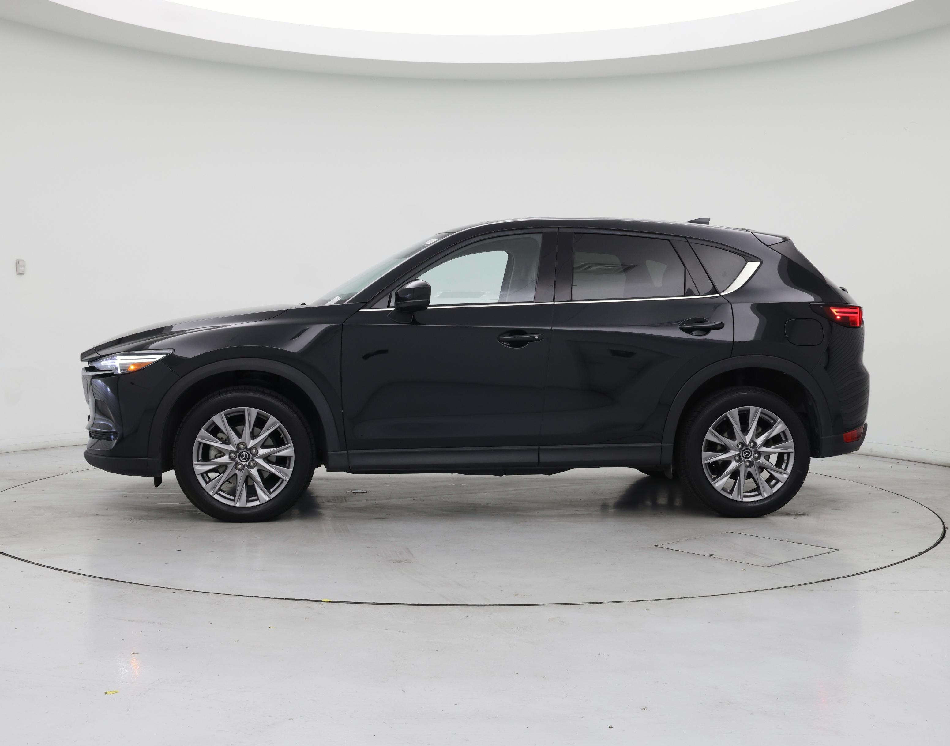Thumbnail: 2020 Mazda CX-5 - 3