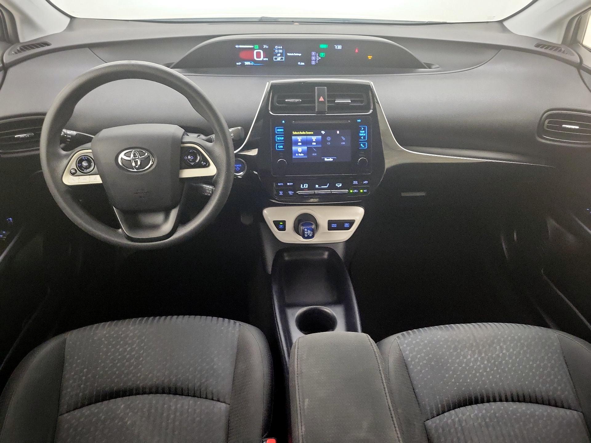 Thumbnail: 2016 Toyota Prius - 9