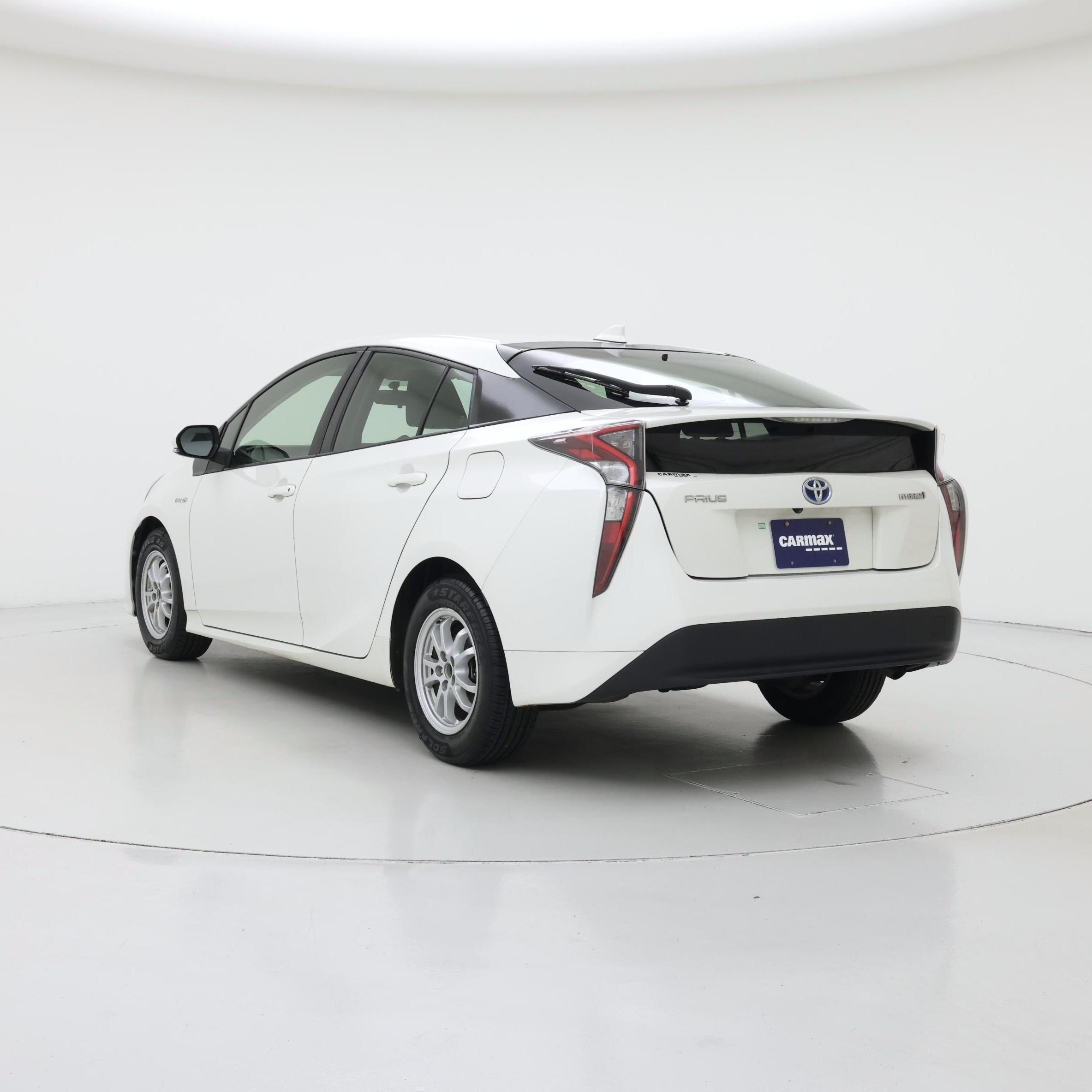 Thumbnail: 2016 Toyota Prius - 2