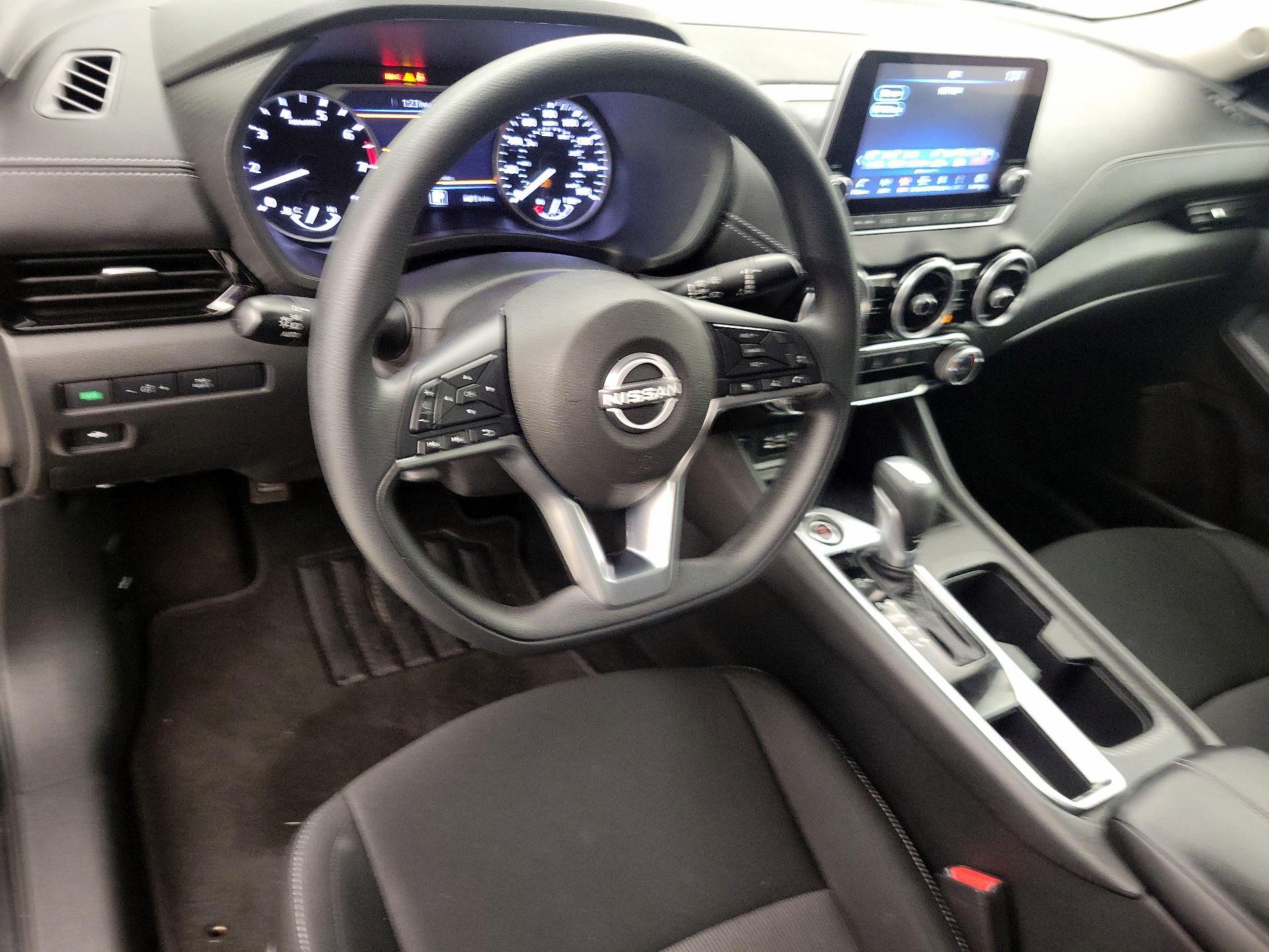 Thumbnail: 2024 Nissan Sentra - 9