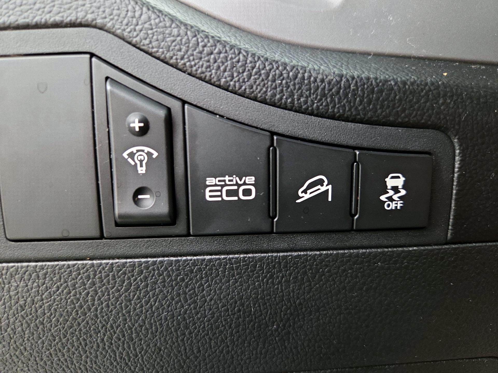 Thumbnail: 2016 Kia Sportage - 13