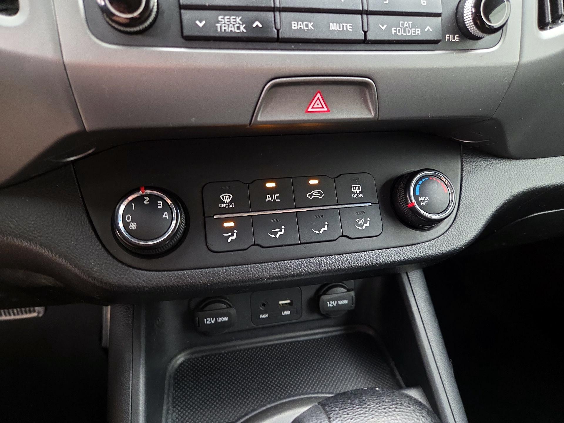Thumbnail: 2016 Kia Sportage - 15