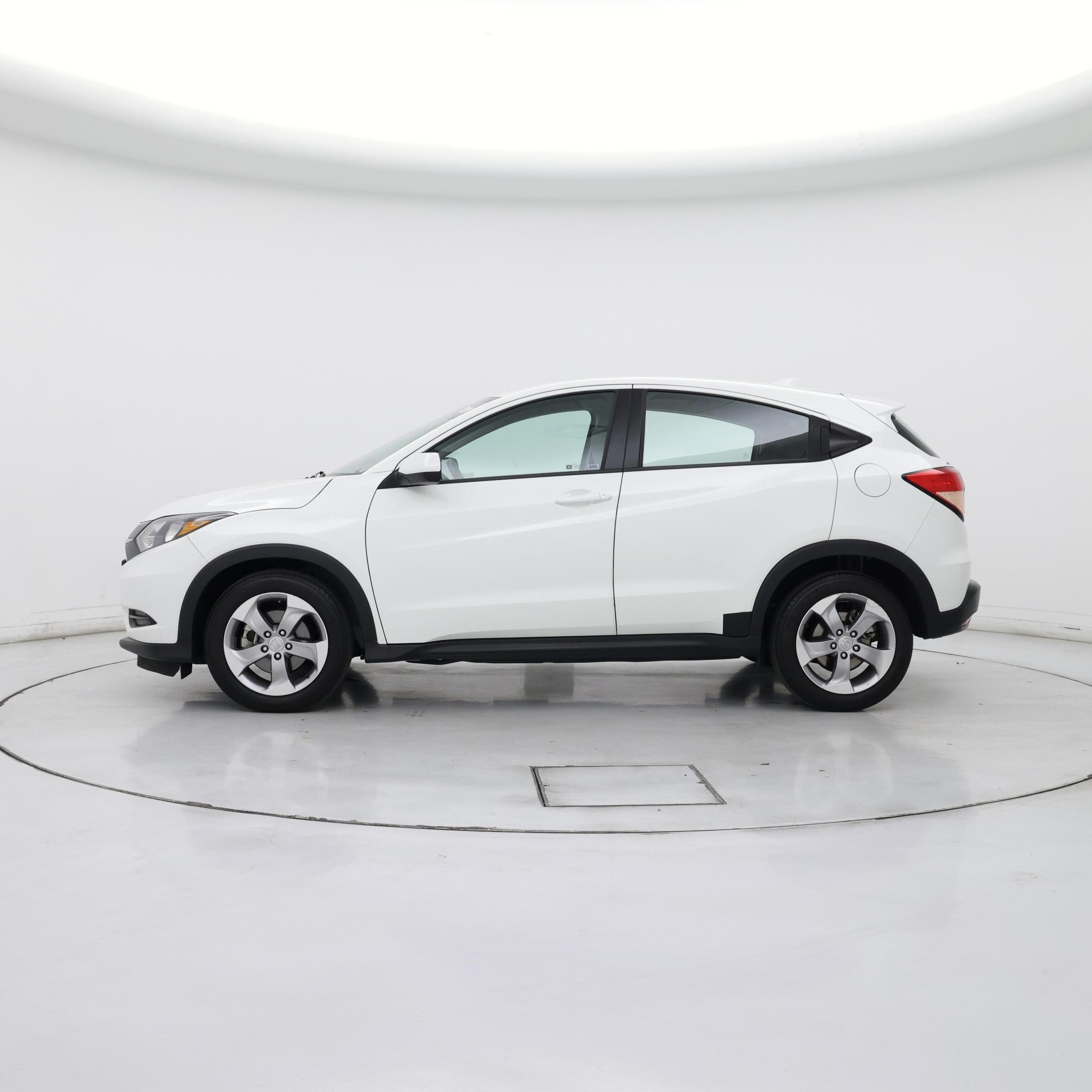 Thumbnail: 2018 Honda HR-V - 3