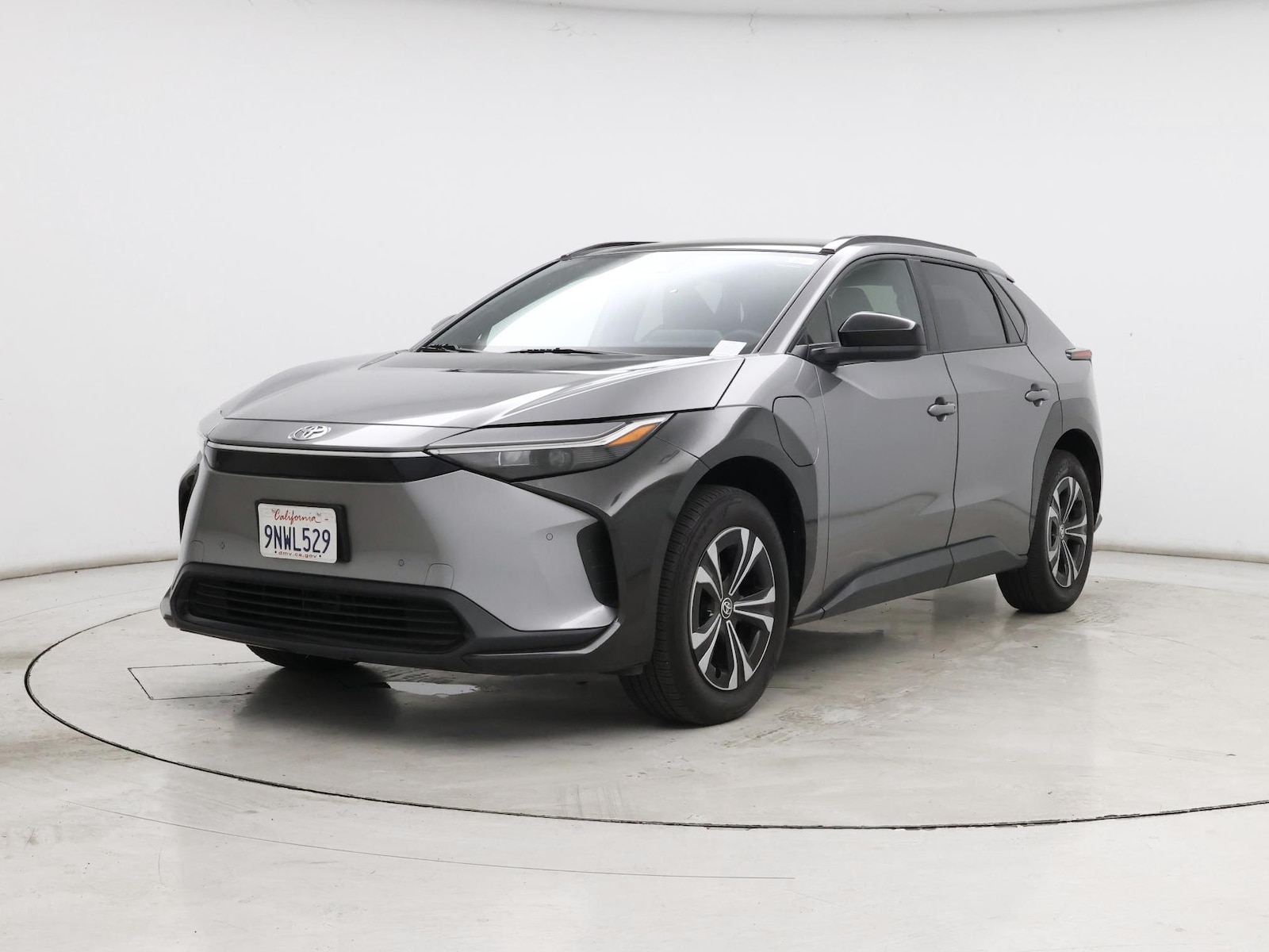 2024 Toyota bZ4X XLE - Photo 5