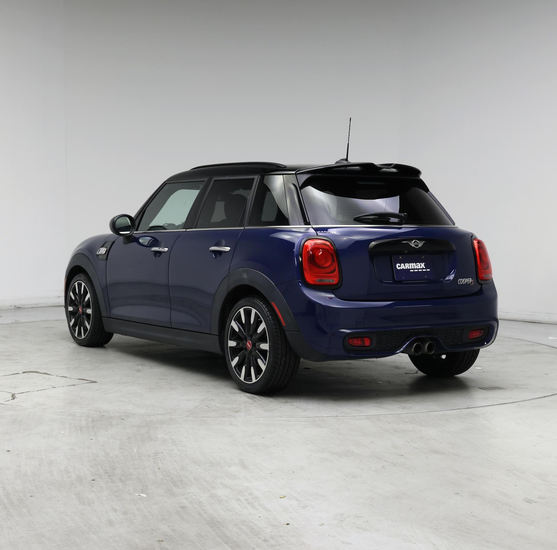 Thumbnail: 2018 MINI Cooper Hardtop - 2