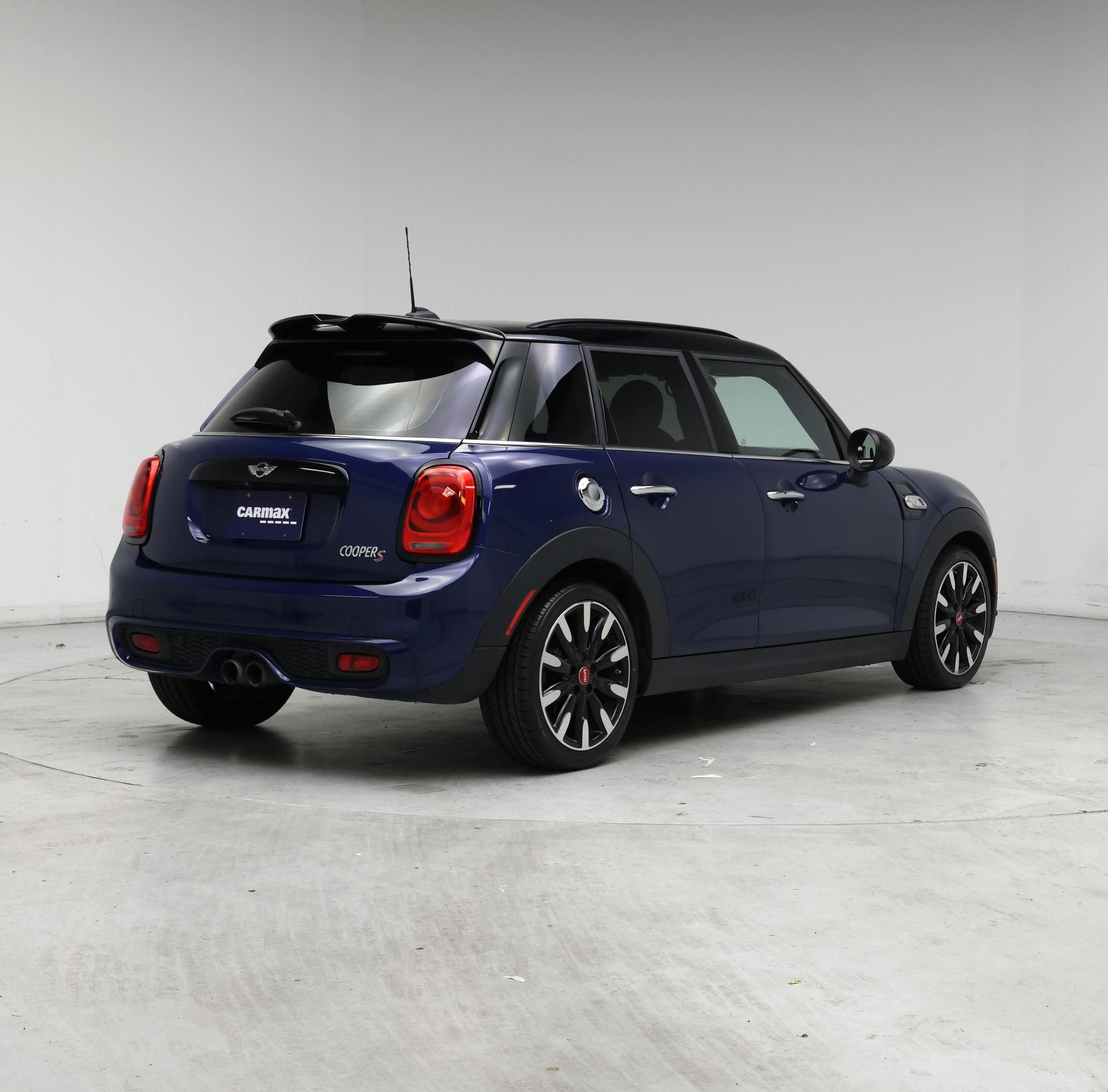 Thumbnail: 2018 MINI Cooper Hardtop - 8