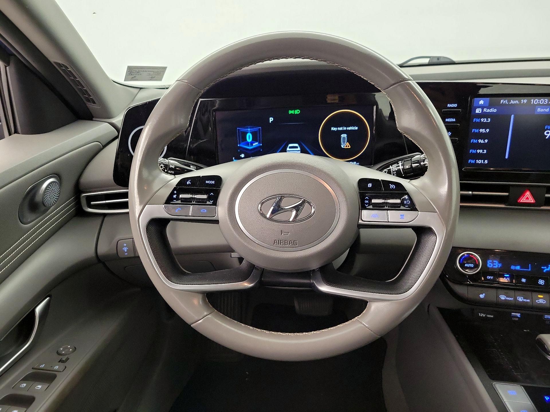Thumbnail: 2022 Hyundai Elantra - 10