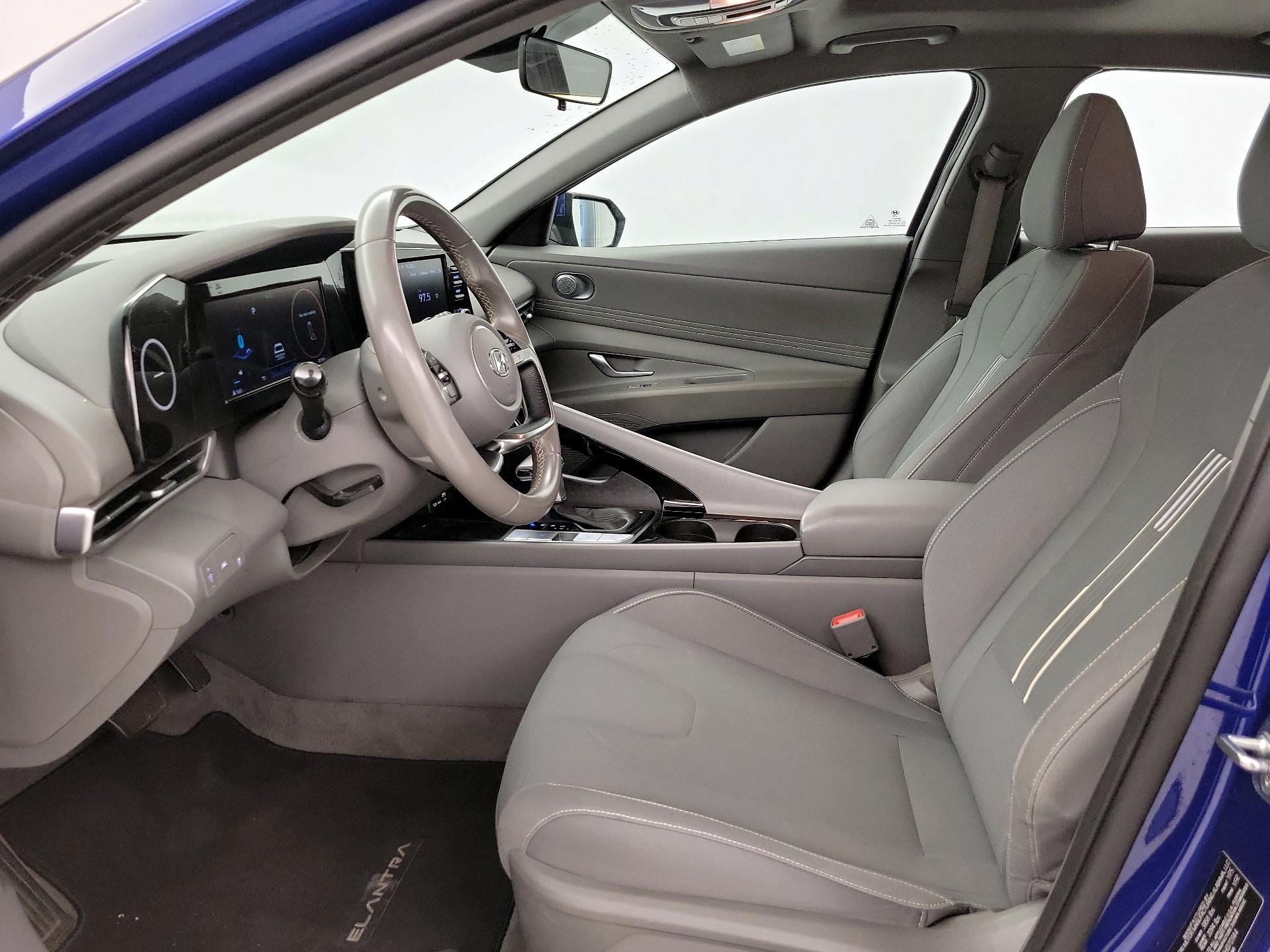 Thumbnail: 2022 Hyundai Elantra - 11