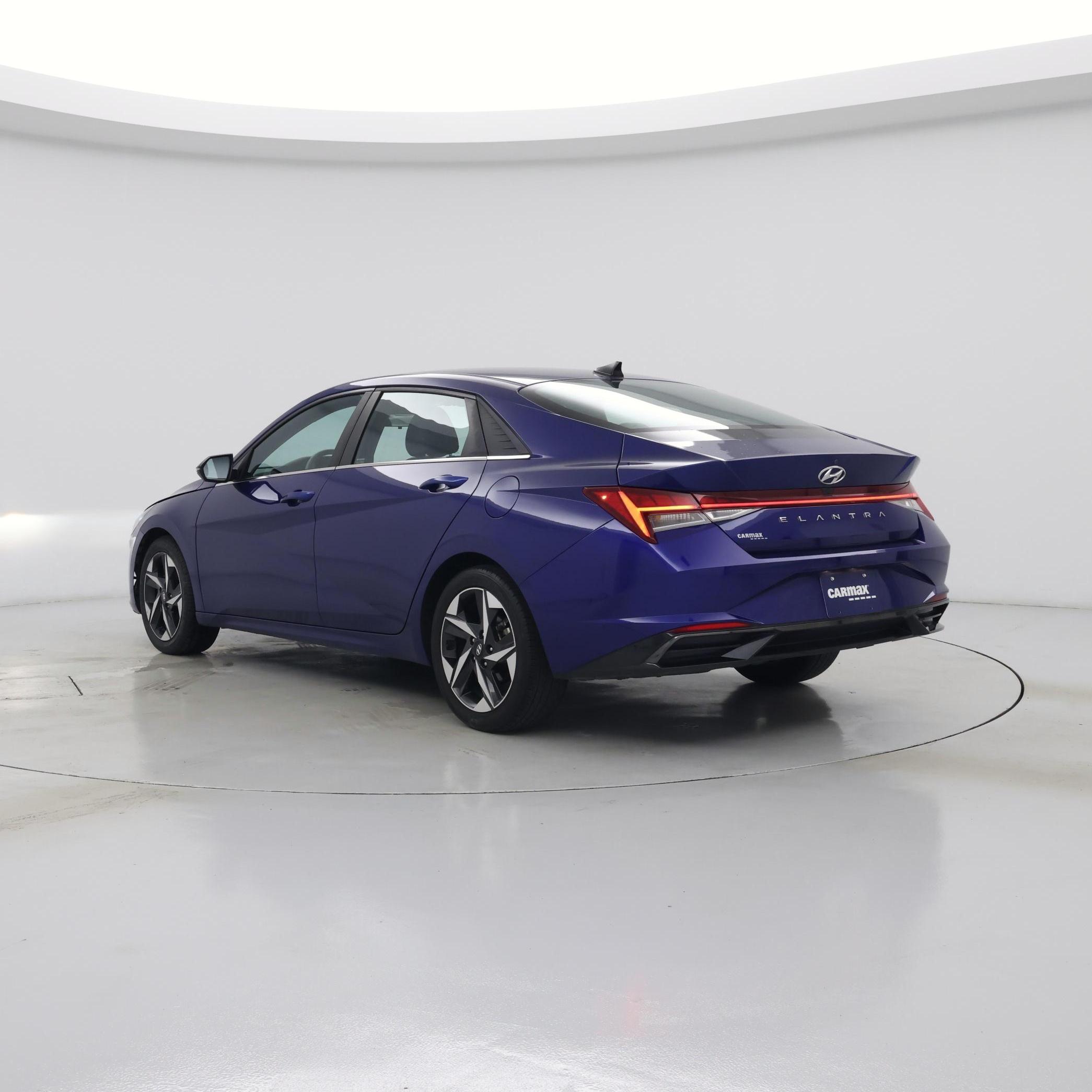 Thumbnail: 2022 Hyundai Elantra - 2