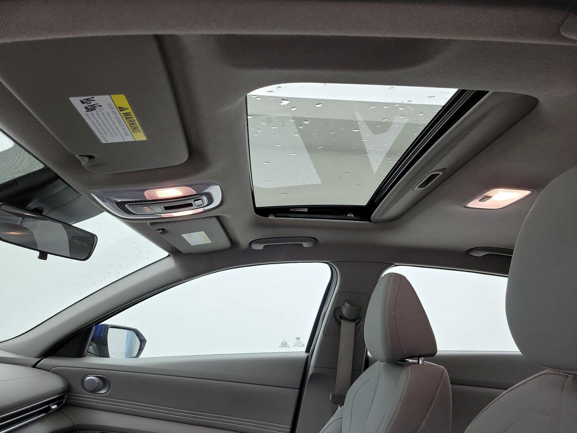 Thumbnail: 2022 Hyundai Elantra - 19
