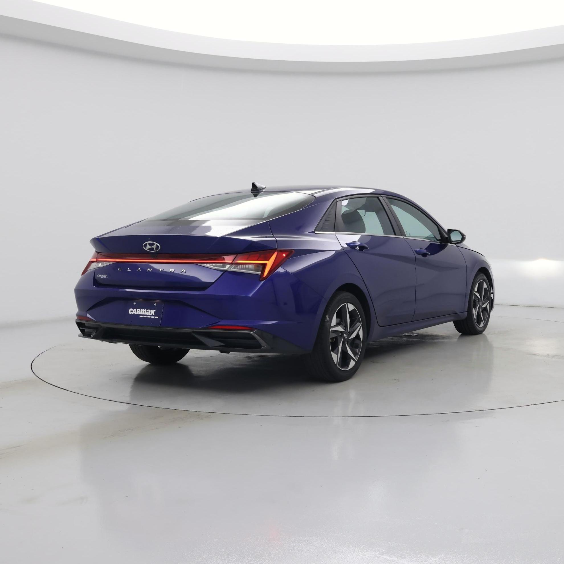 Thumbnail: 2022 Hyundai Elantra - 8