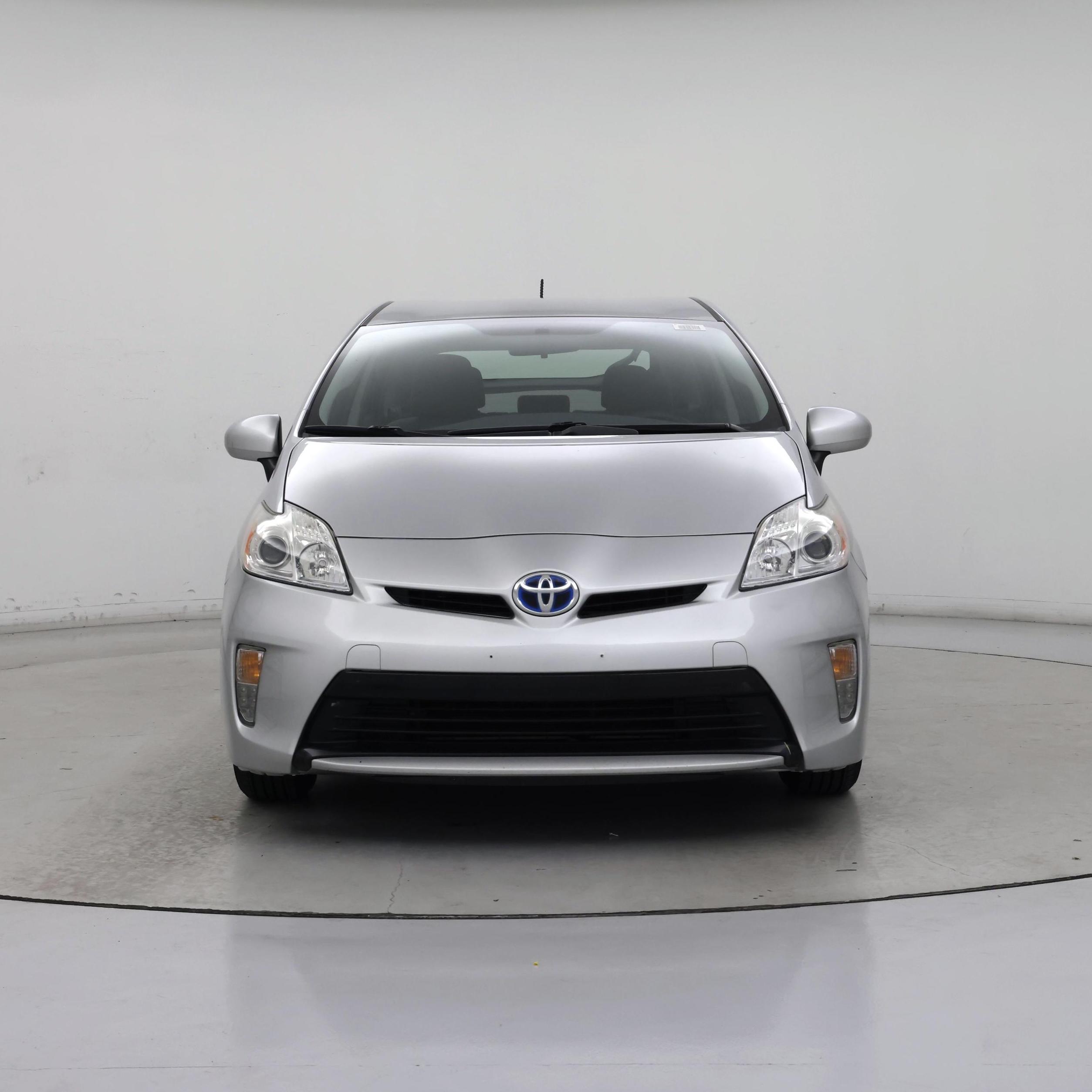 Thumbnail: 2015 Toyota Prius - 5