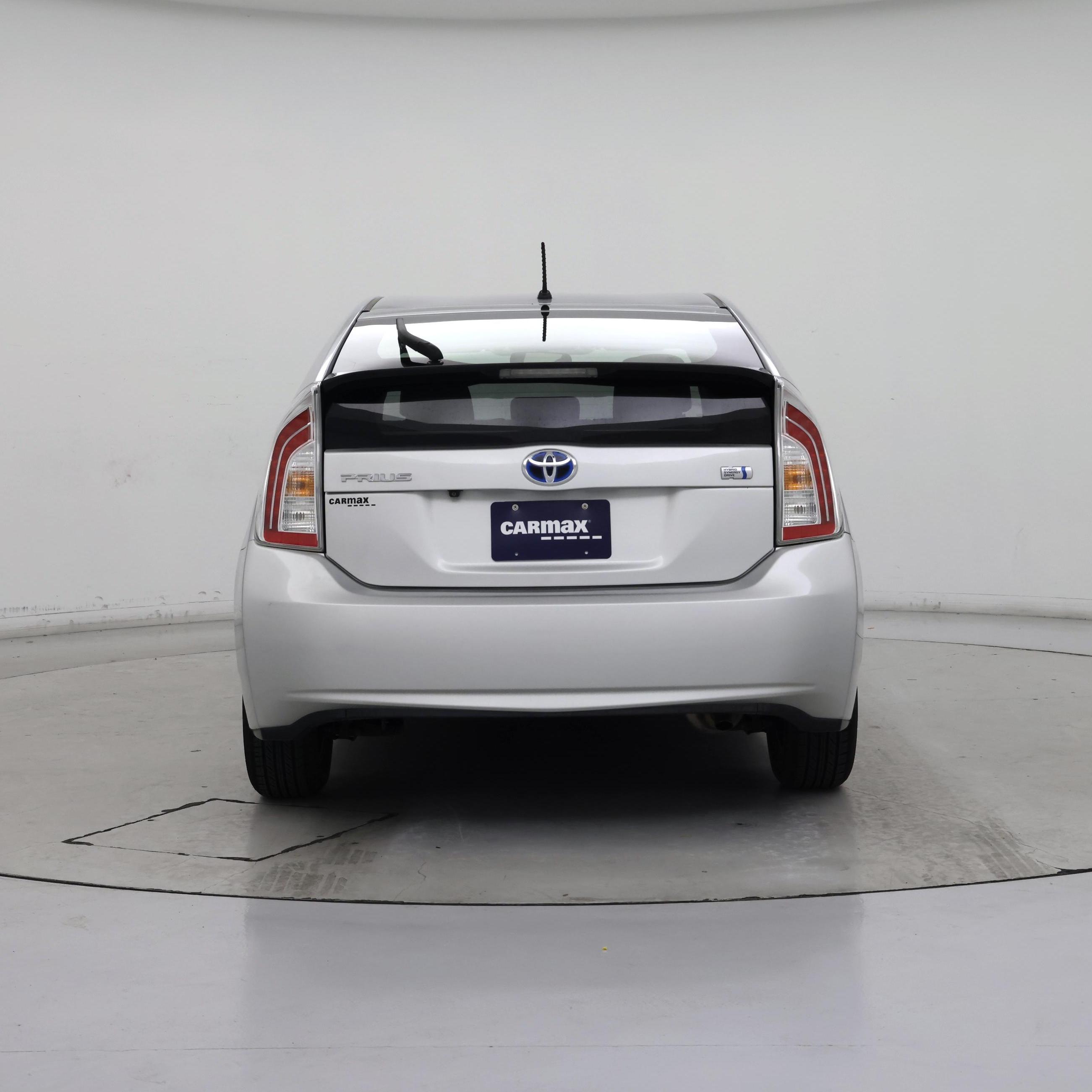 Thumbnail: 2015 Toyota Prius - 6
