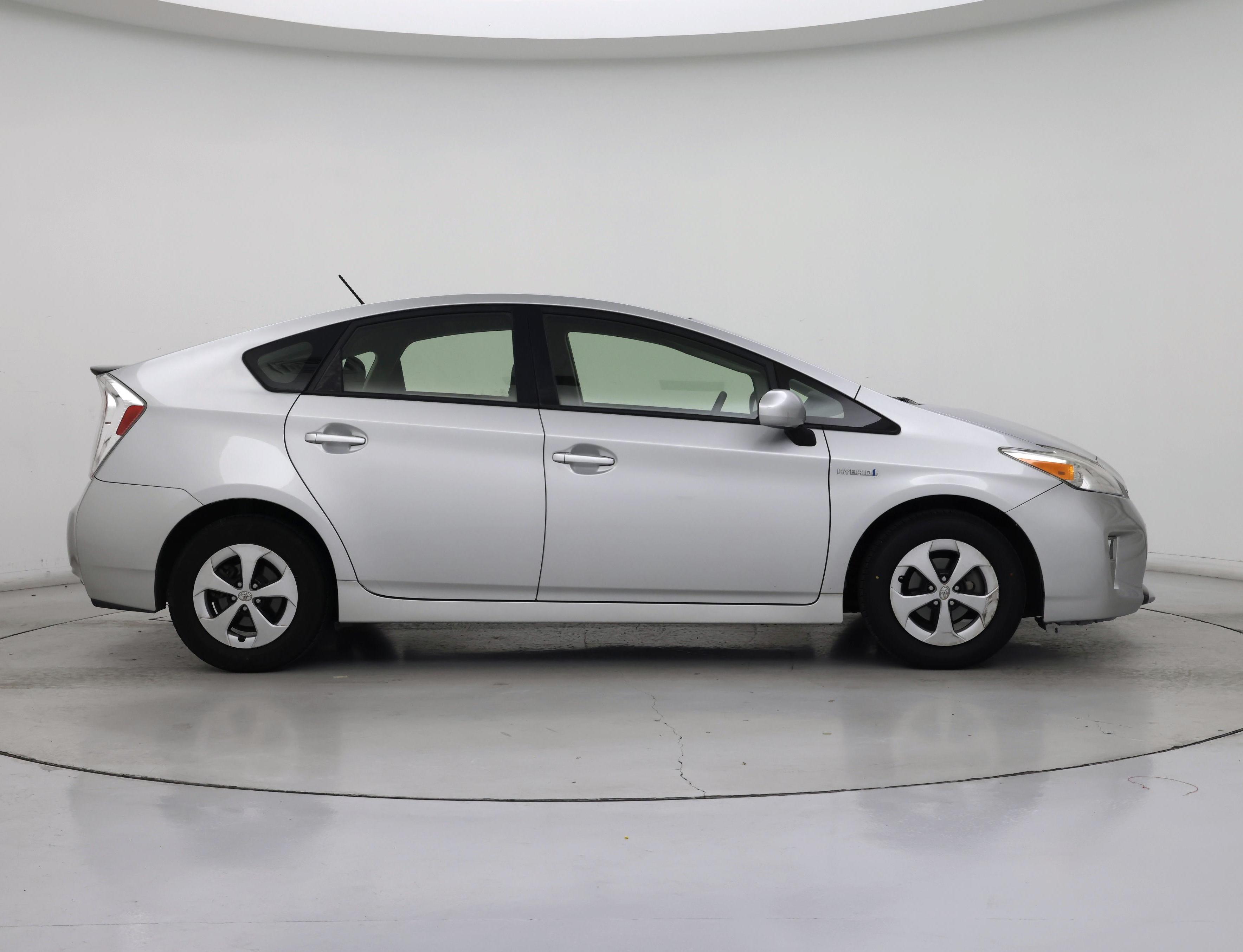 Thumbnail: 2015 Toyota Prius - 7