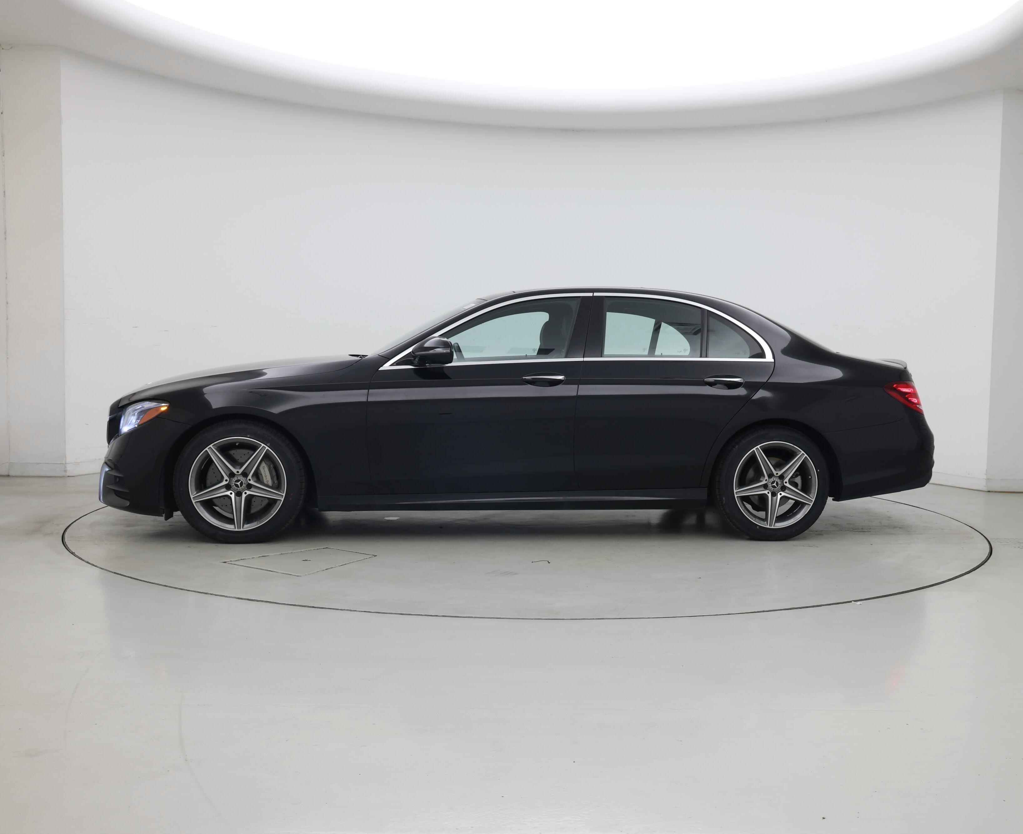 Thumbnail: 2018 Mercedes-Benz E-Class - 3
