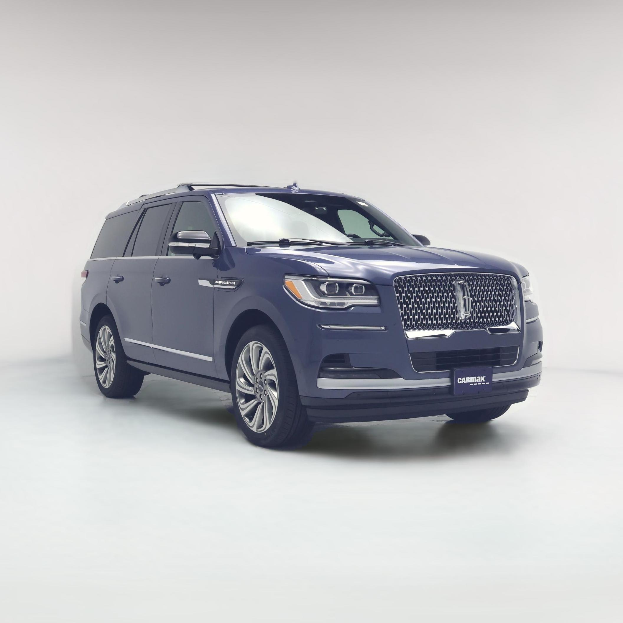 Thumbnail: 2023 Lincoln Navigator - 1