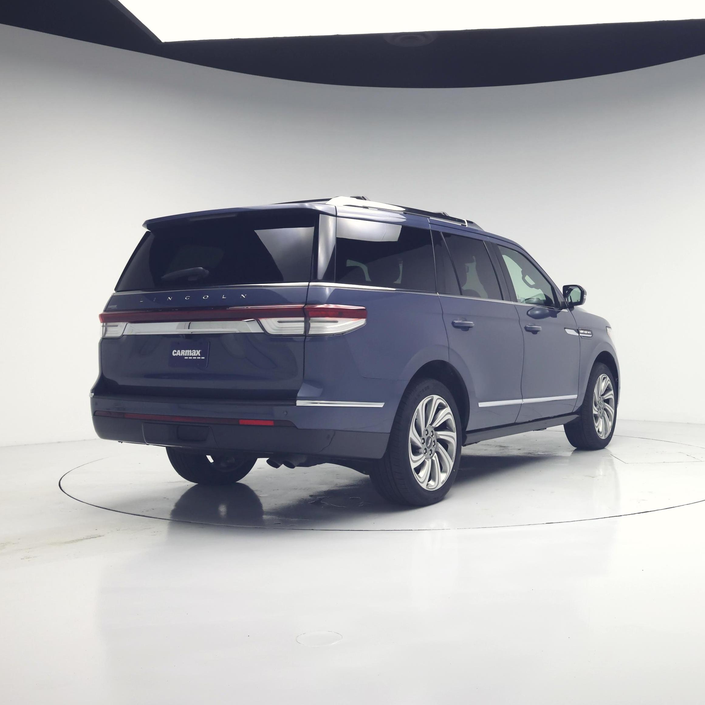 Thumbnail: 2023 Lincoln Navigator - 8