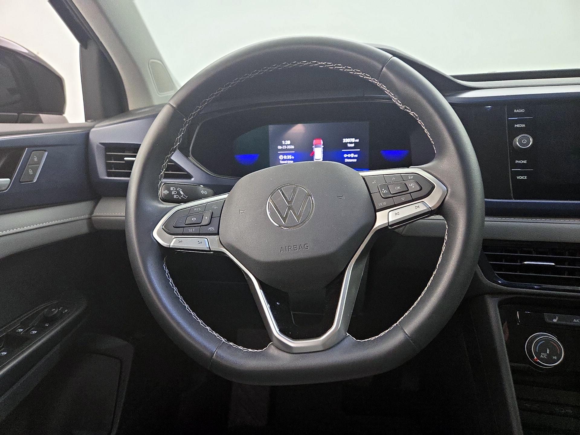 Thumbnail: 2023 Volkswagen Taos - 10