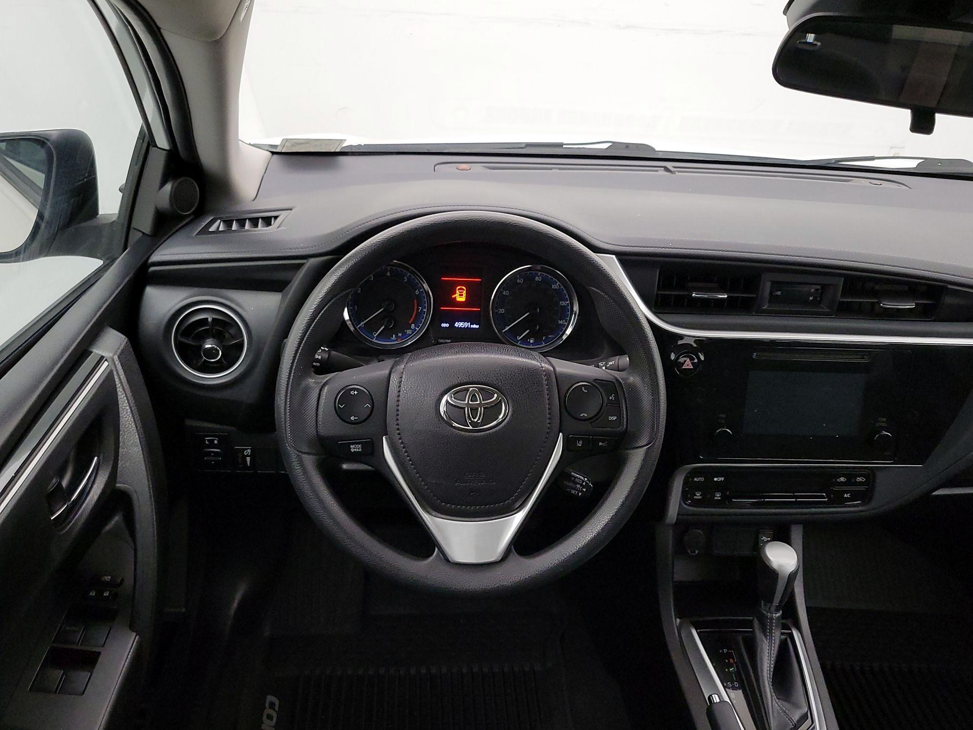 Thumbnail: 2018 Toyota Corolla - 10