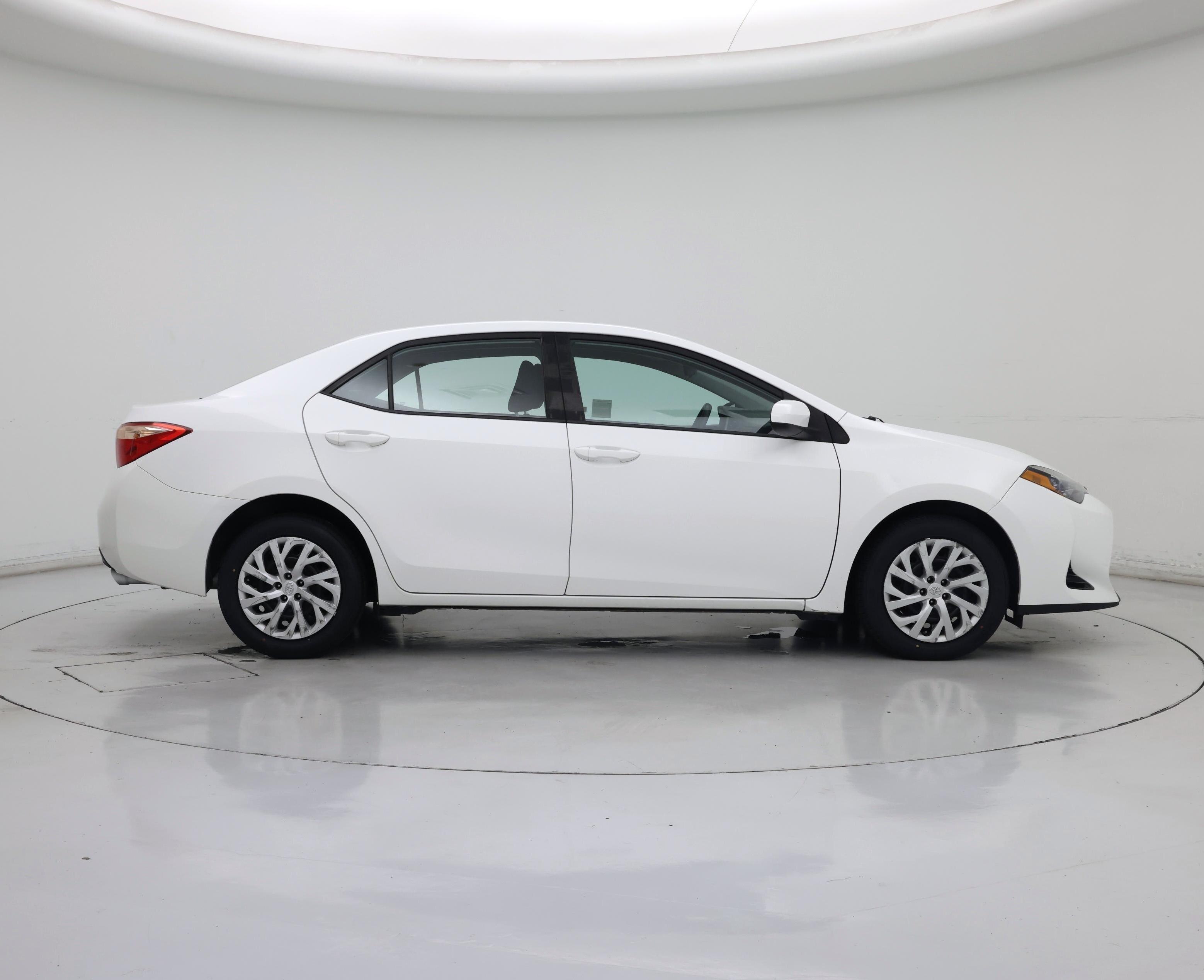 Thumbnail: 2018 Toyota Corolla - 7