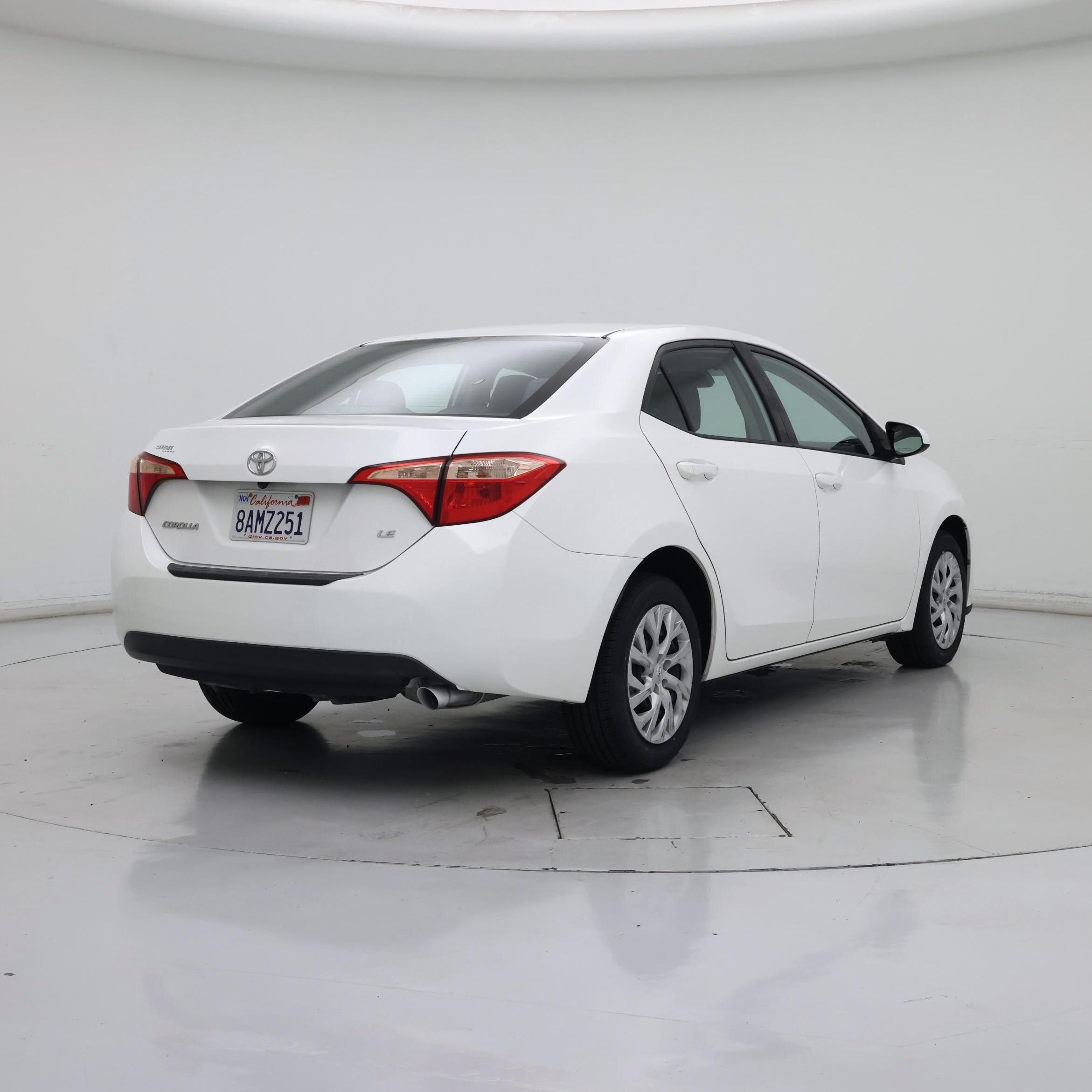 Thumbnail: 2018 Toyota Corolla - 8