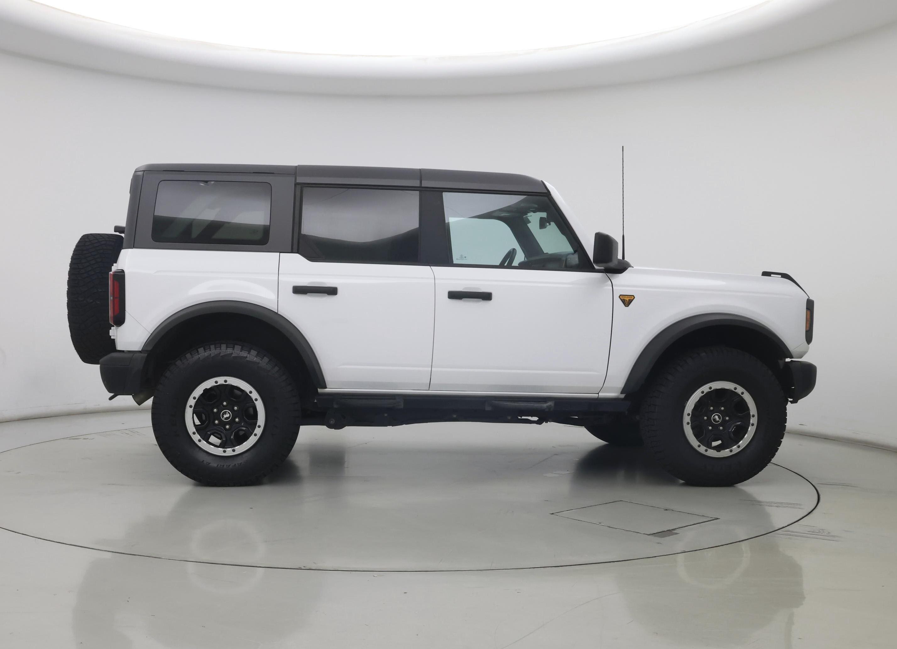 Thumbnail: 2023 Ford Bronco - 7