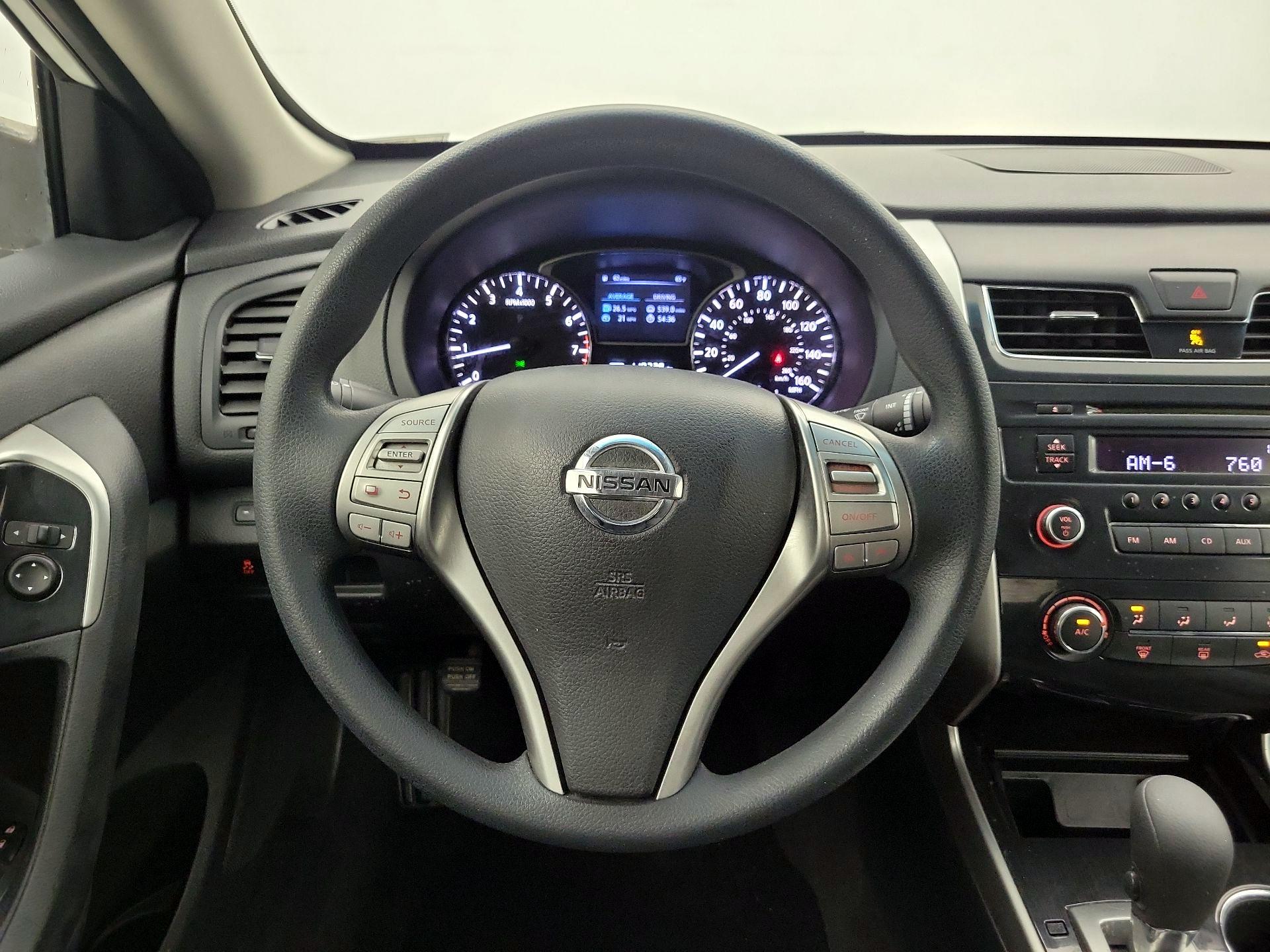Thumbnail: 2014 Nissan Altima - 10