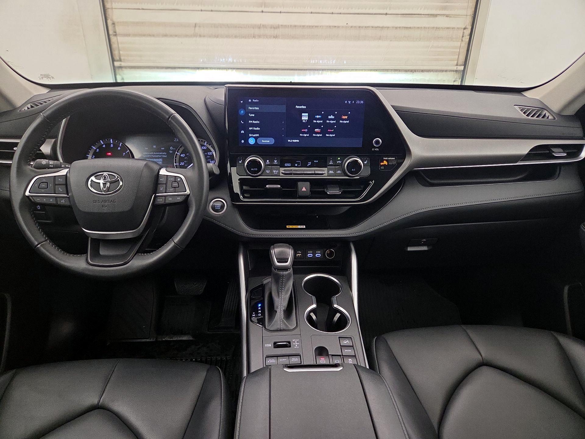 Thumbnail: 2024 Toyota Highlander - 9