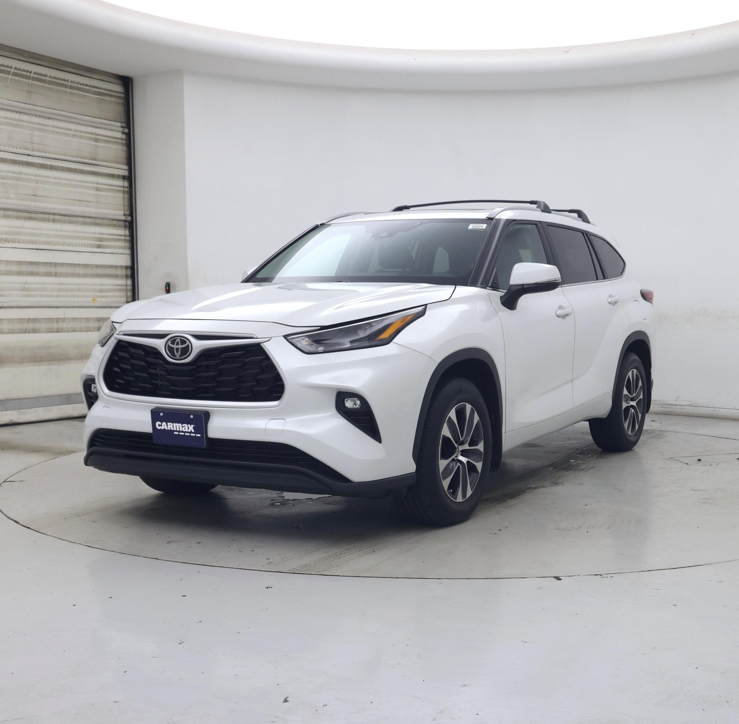Thumbnail: 2024 Toyota Highlander - 4