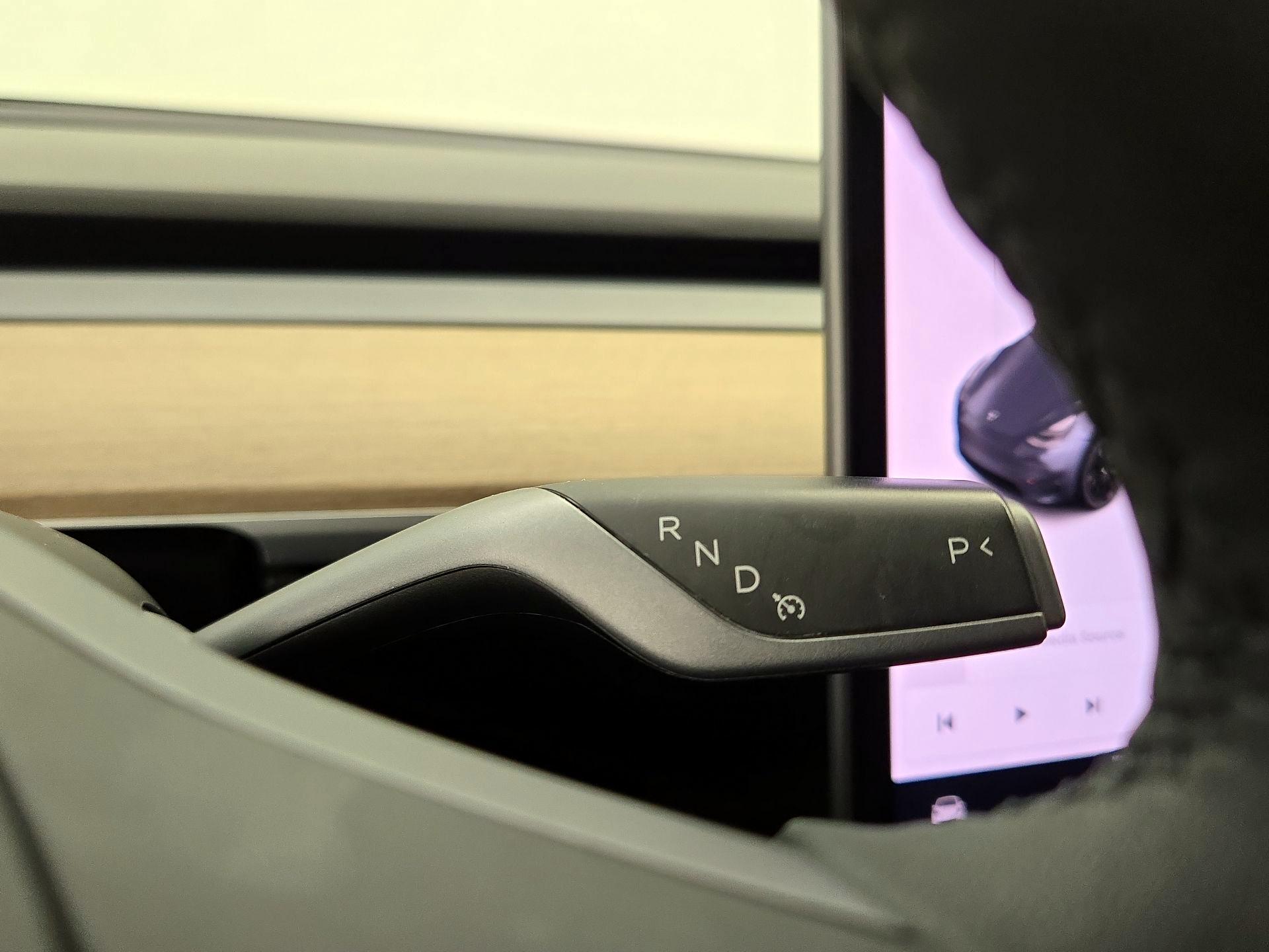 Thumbnail: 2022 Tesla Model Y - 17