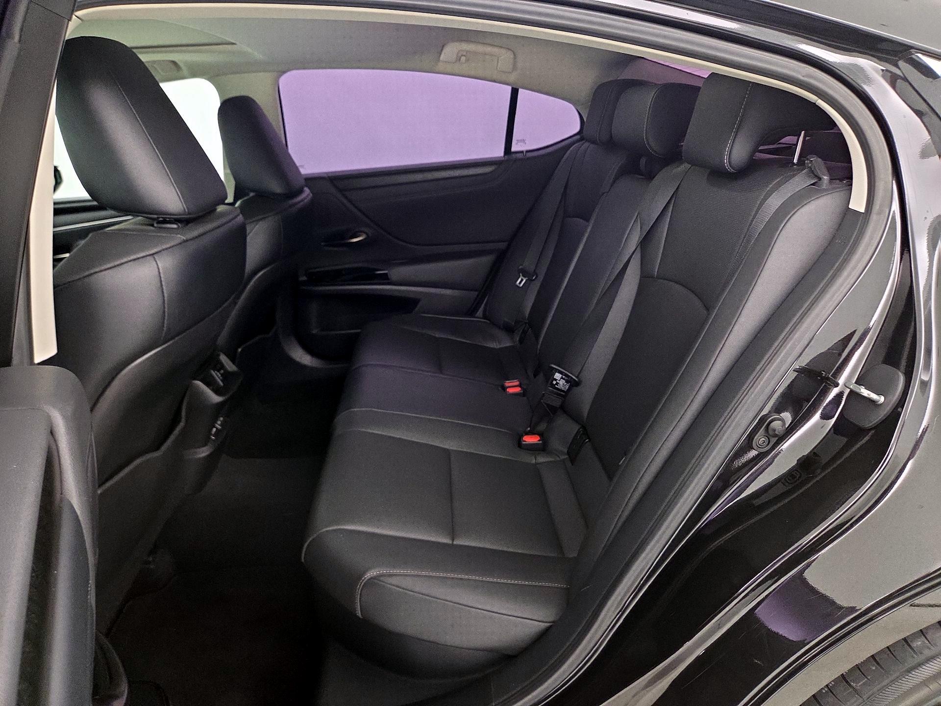 Thumbnail: 2025 Lexus ES - 20