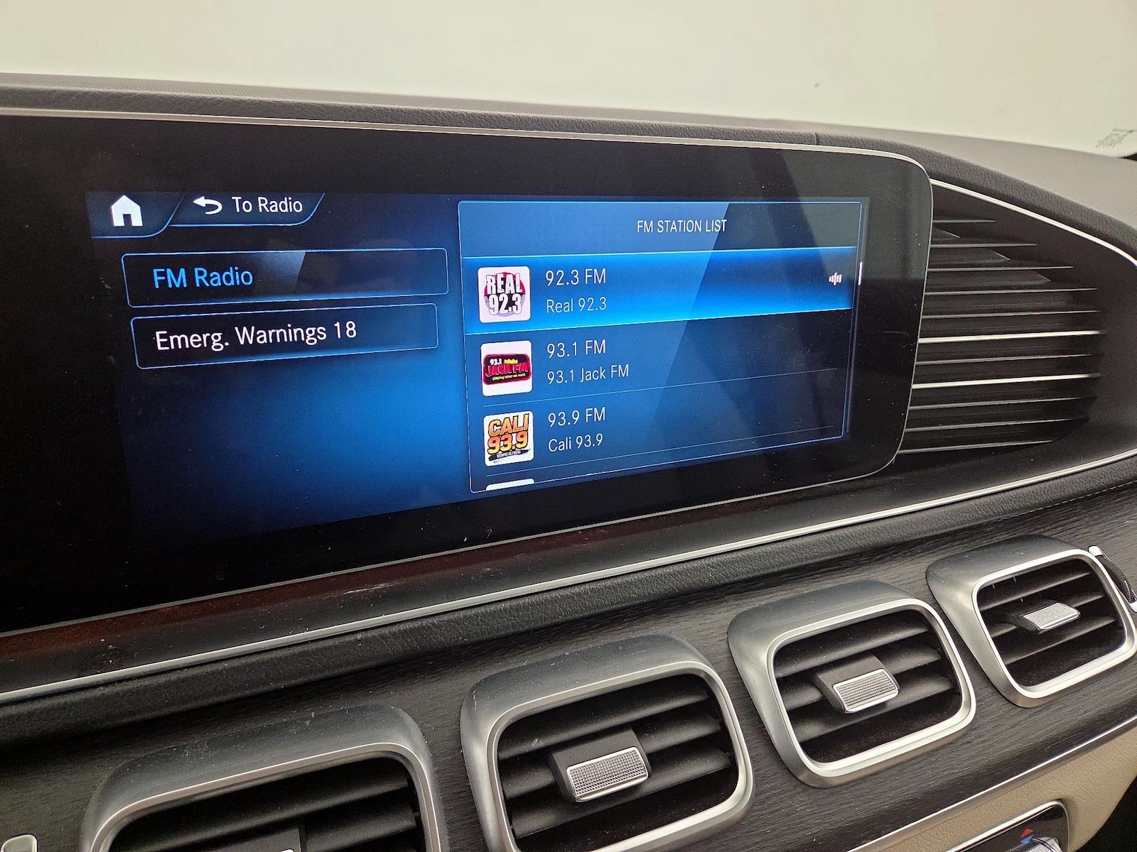 2021 Mercedes-Benz GLS GLS450 - Photo 17