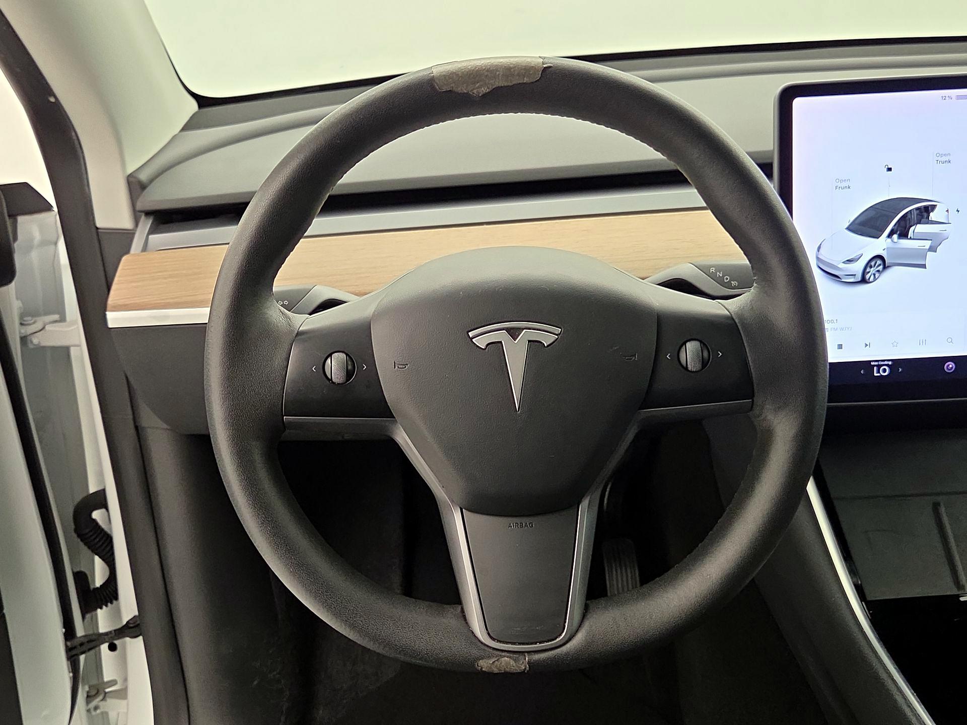 Thumbnail: 2021 Tesla Model Y - 10