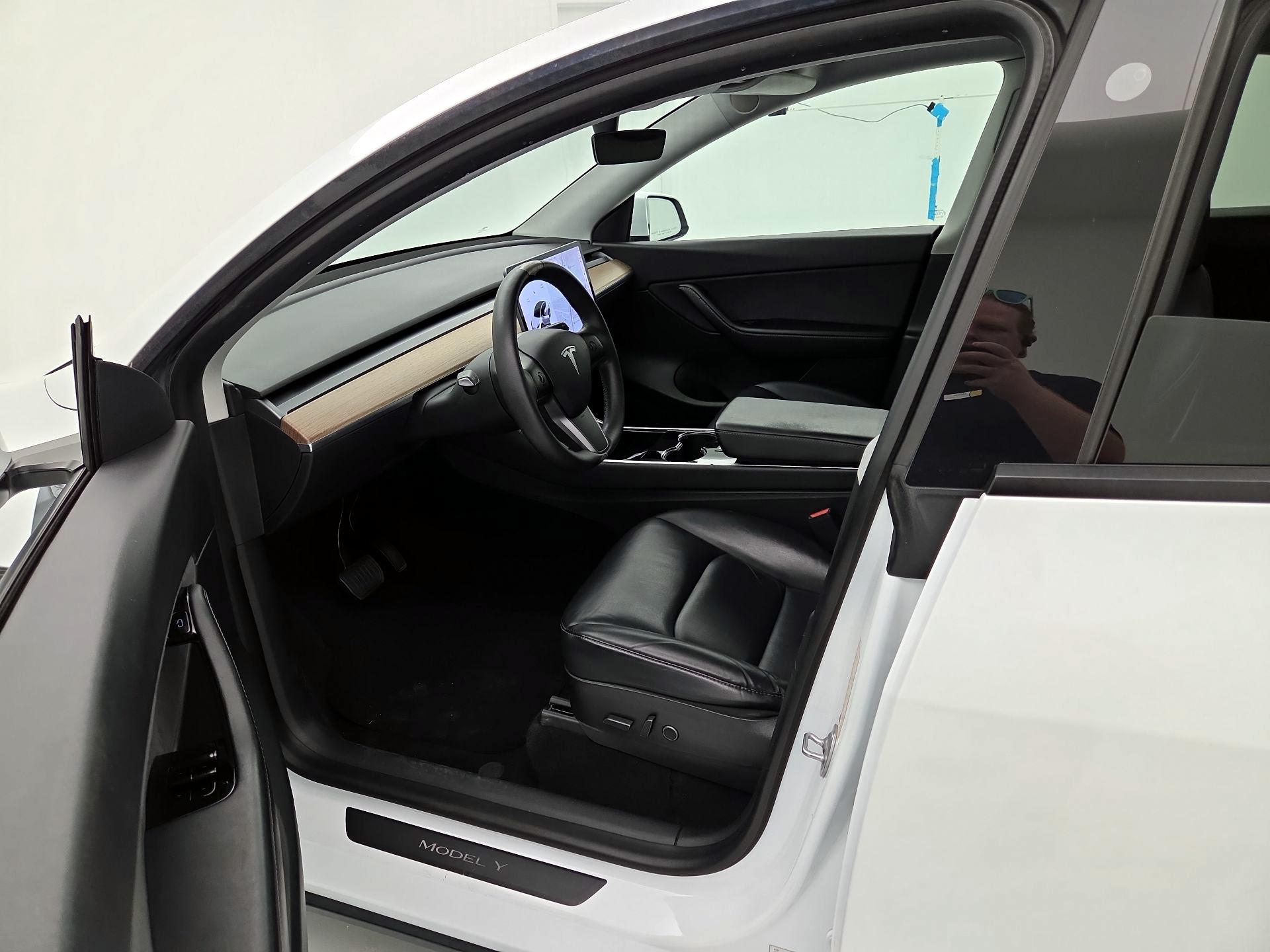 Thumbnail: 2021 Tesla Model Y - 11