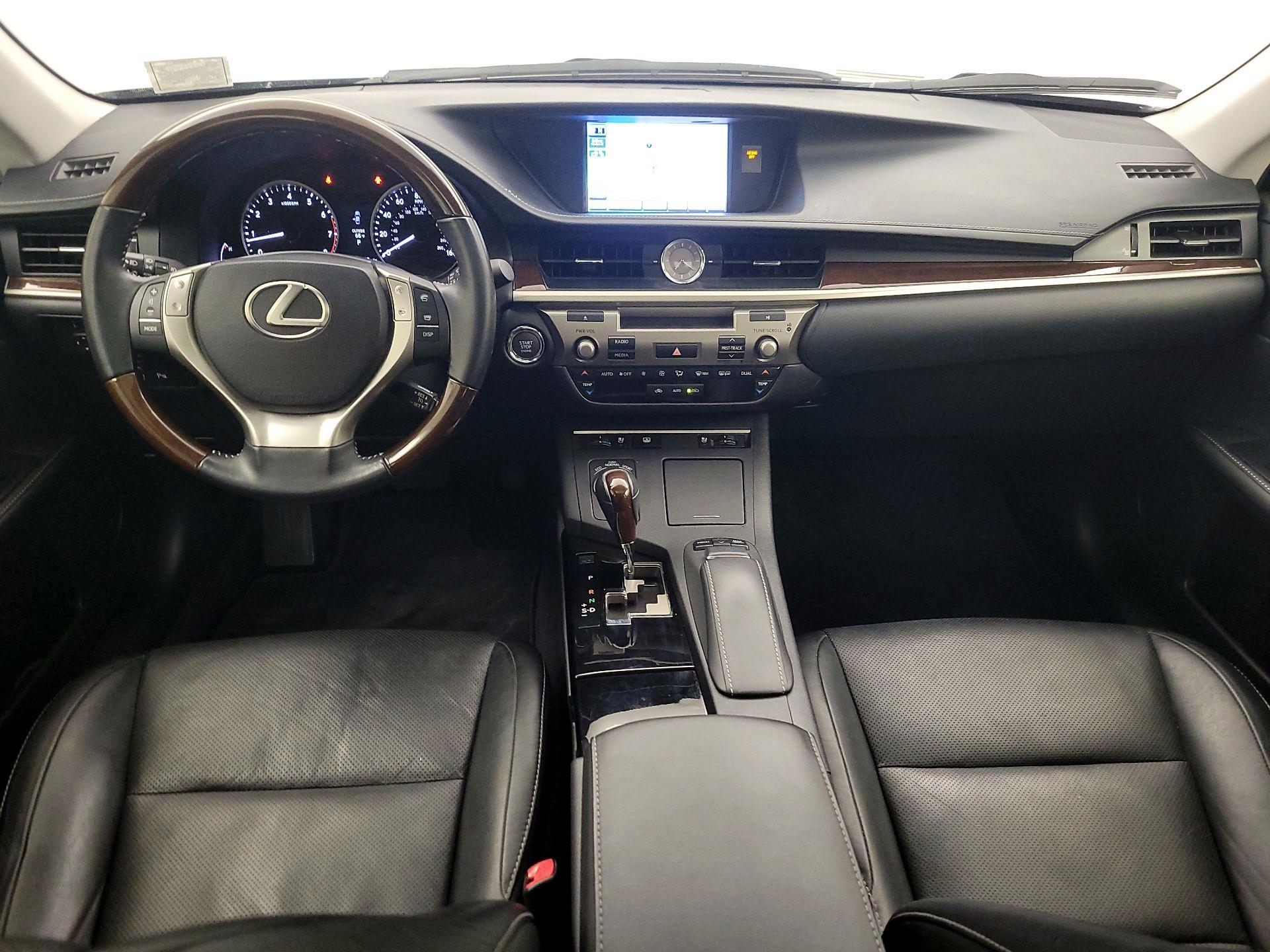 Thumbnail: 2014 Lexus ES - 9
